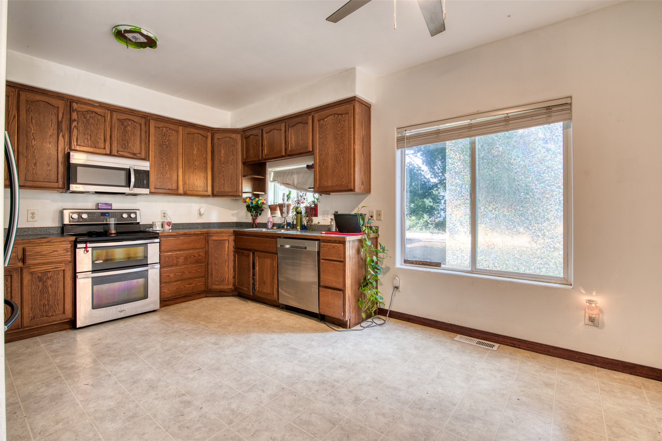 267 Grundy Lane Property Photo 4