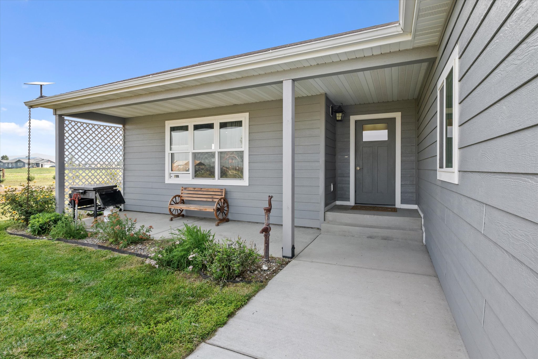 7 Rhett Drive Property Photo 2