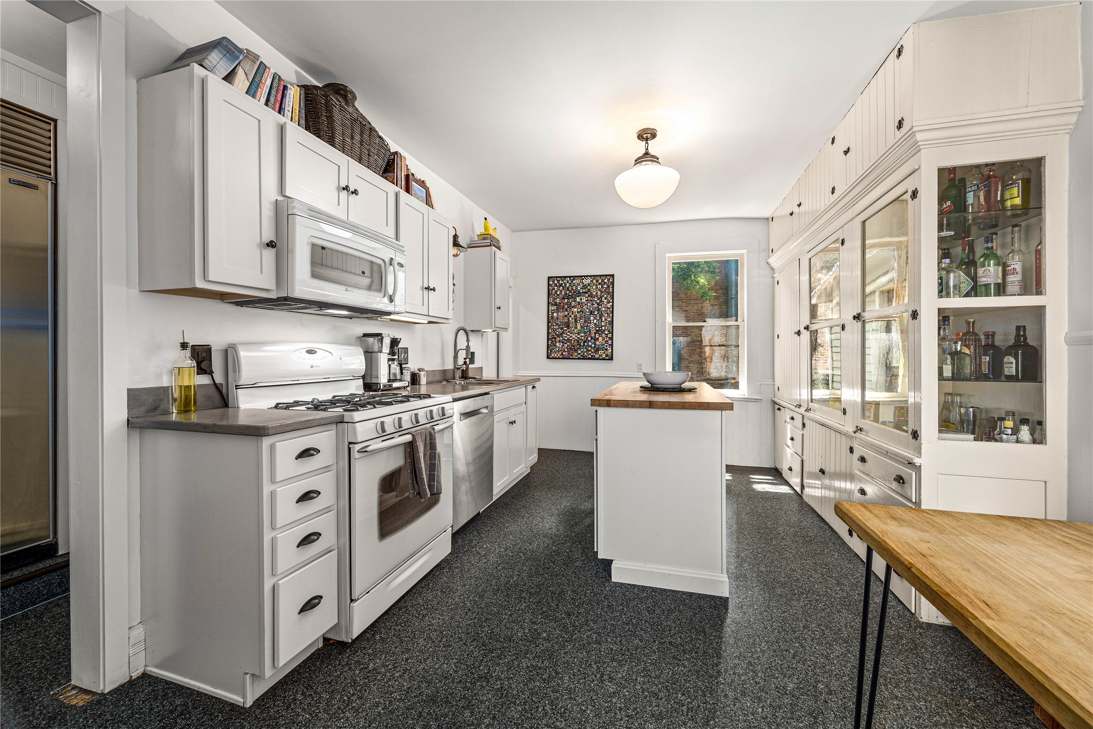 235 E Front Street Property Photo 15