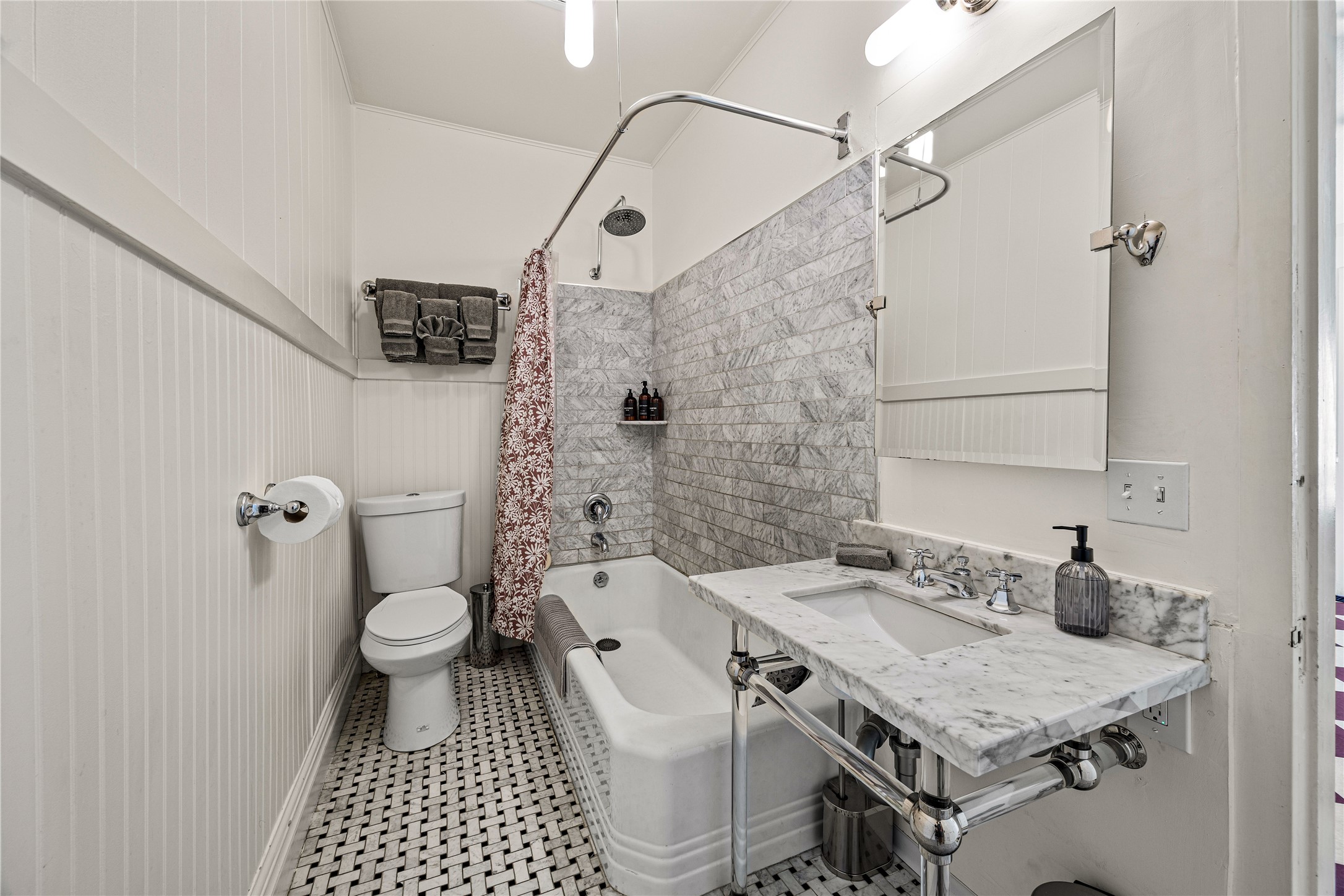 235 E Front Street Property Photo 47