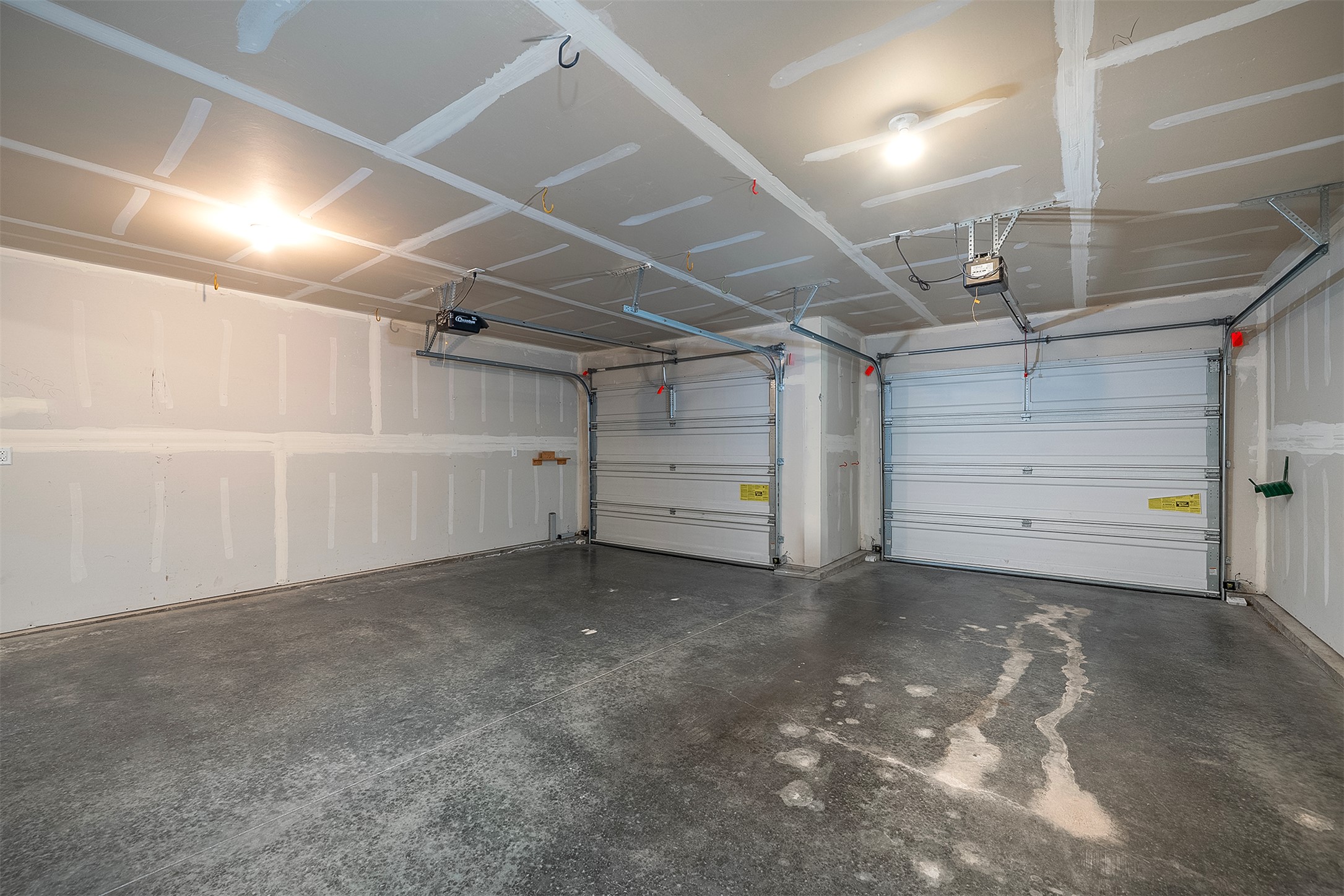 313 Montana Landing Property Photo 29