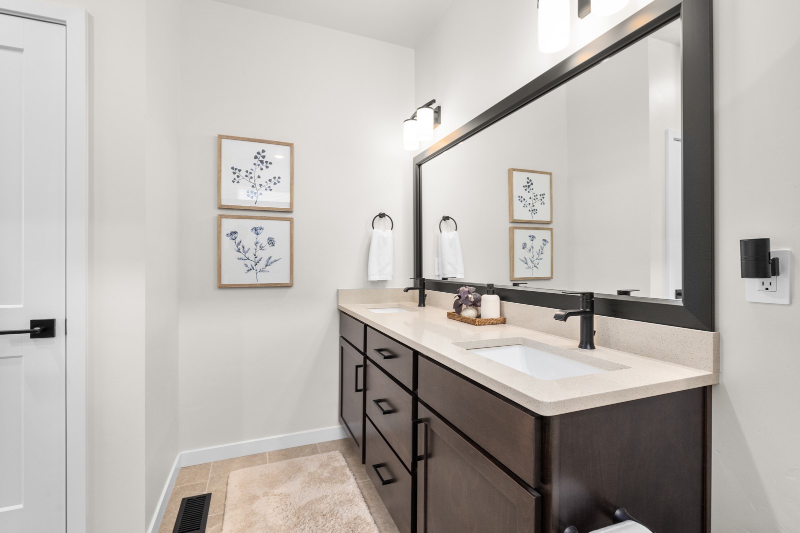 702 August Way Property Photo 17