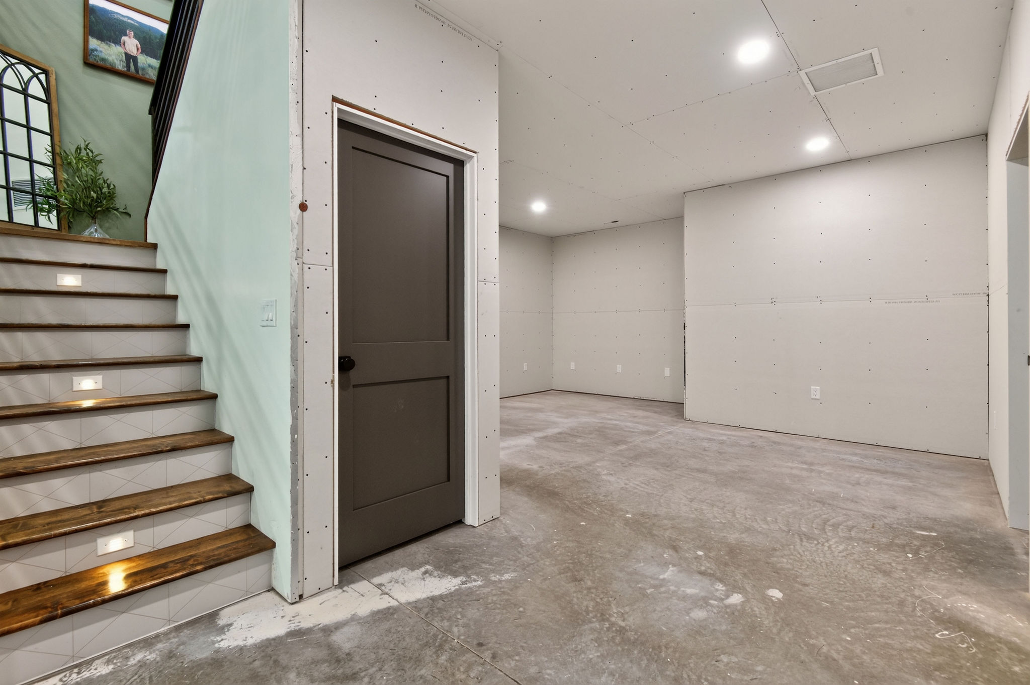 13 Rolling Stone Lane Property Photo 35