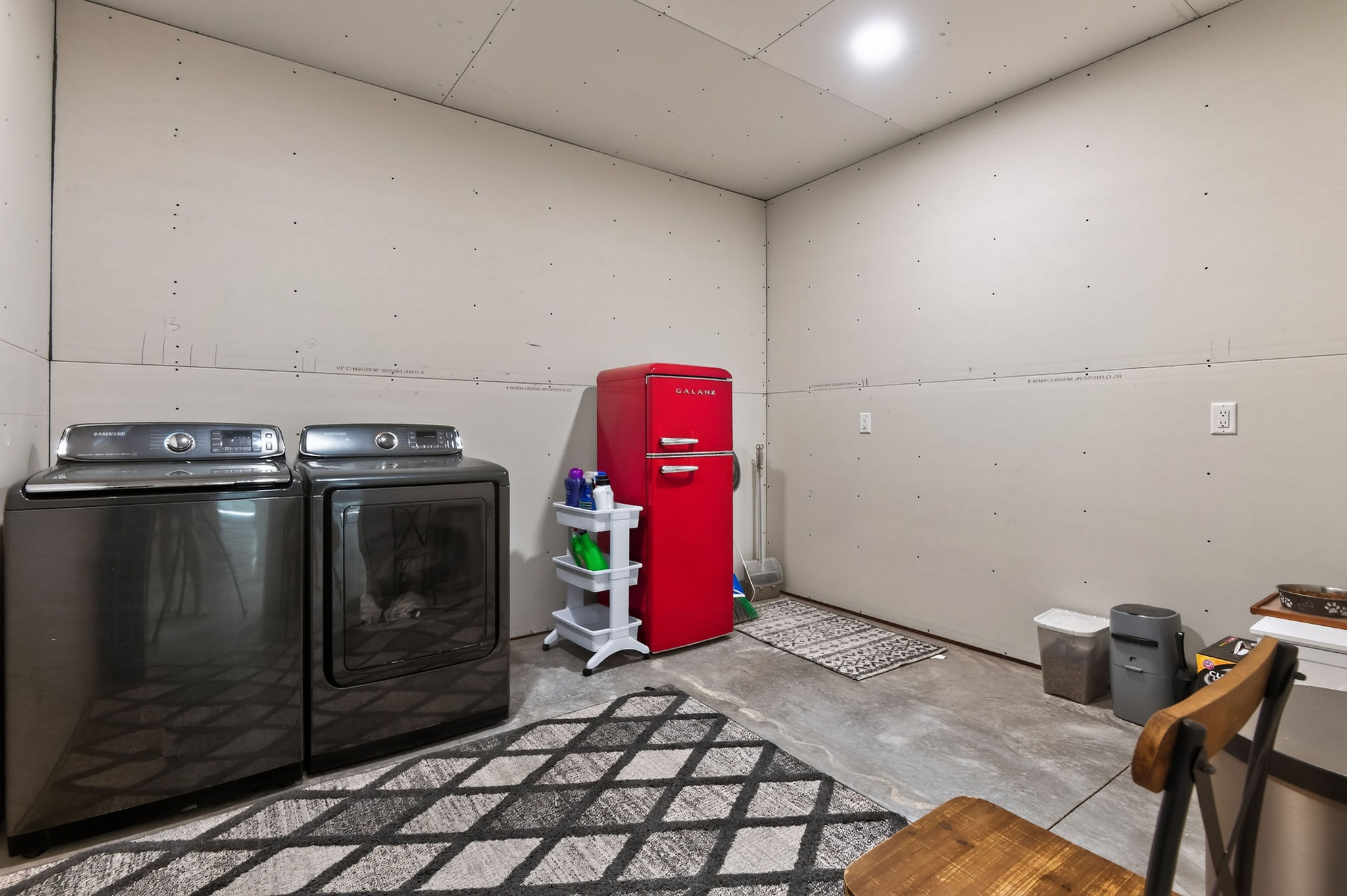 13 Rolling Stone Lane Property Photo 38