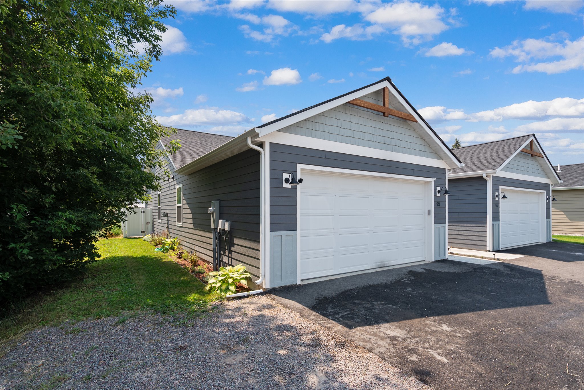 98 Mackin Court Property Photo 1