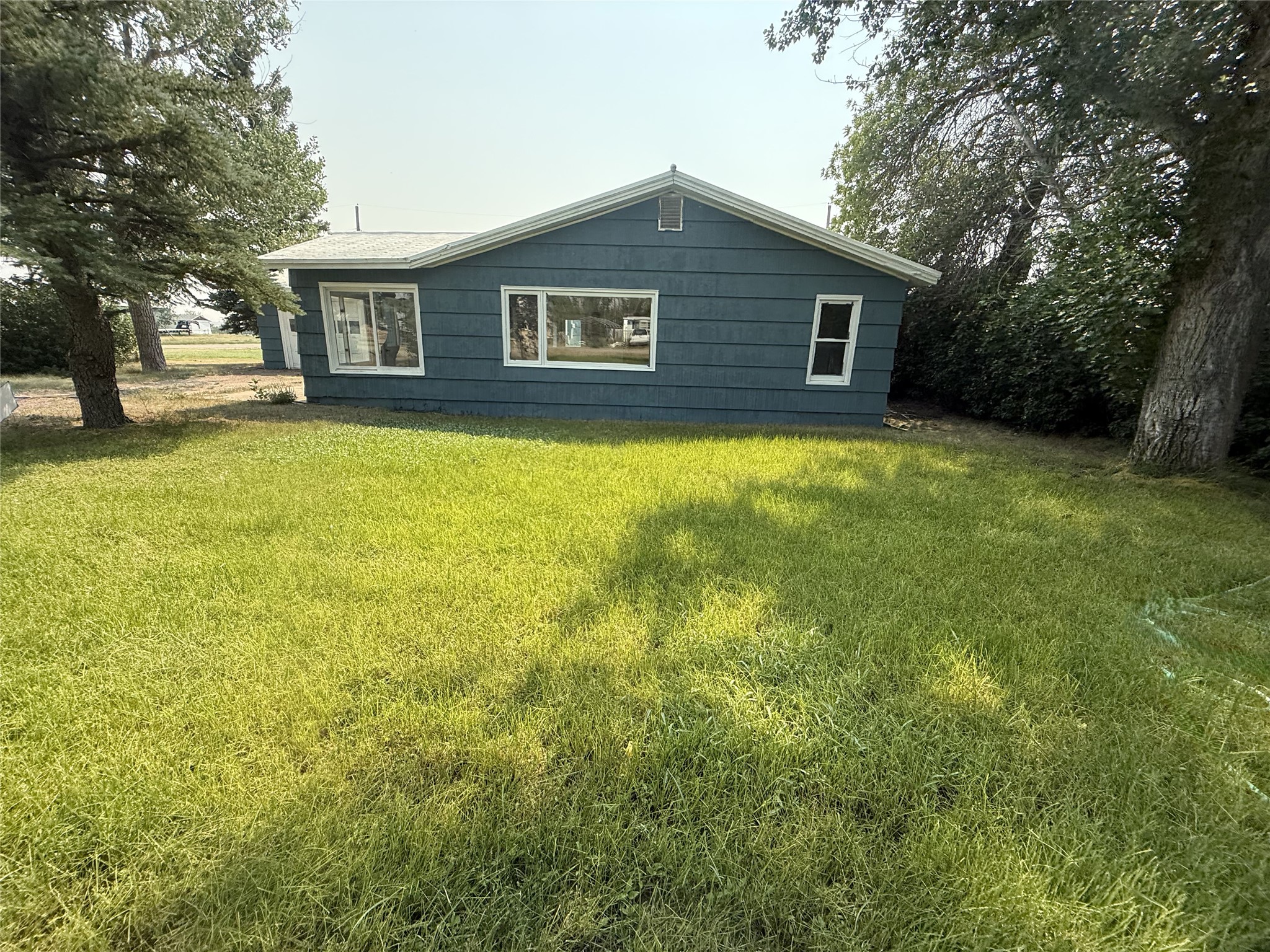 305 4th Avenue Nw Property Photo 1