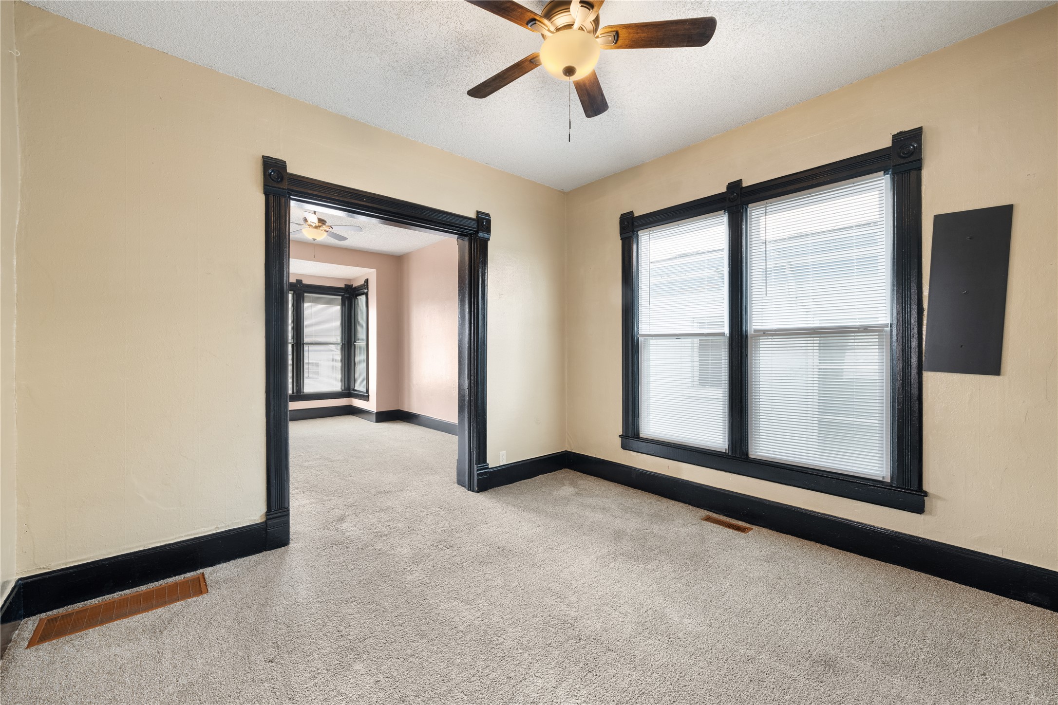 517 W Granite Street Property Photo 11