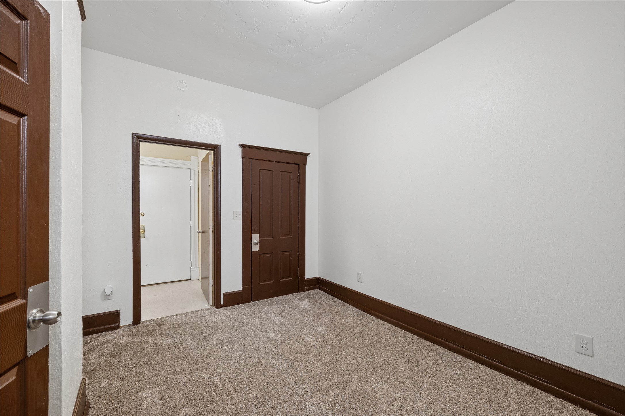 517 W Granite Street Property Photo 25