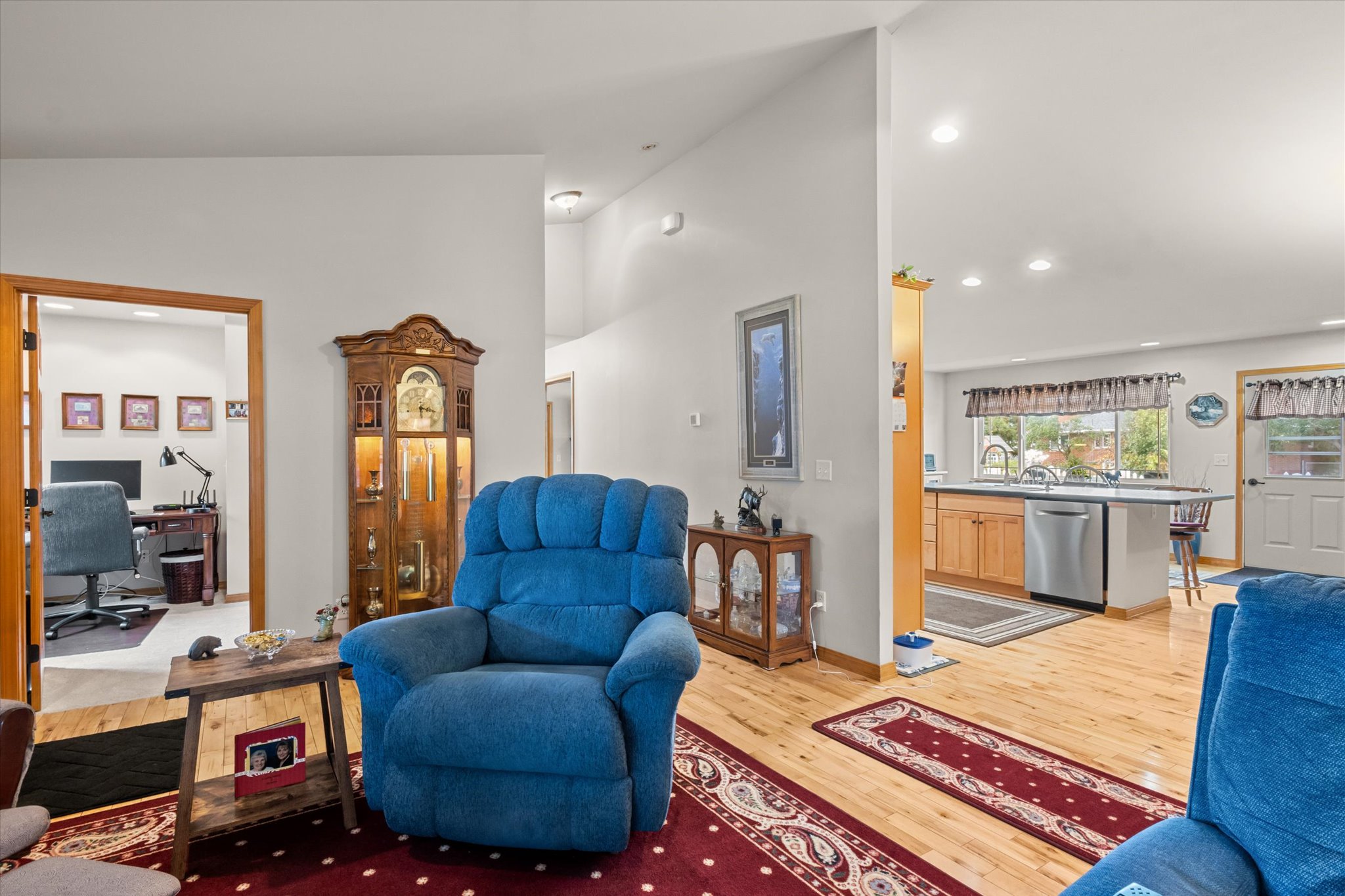 830 Cap Road Property Photo 5