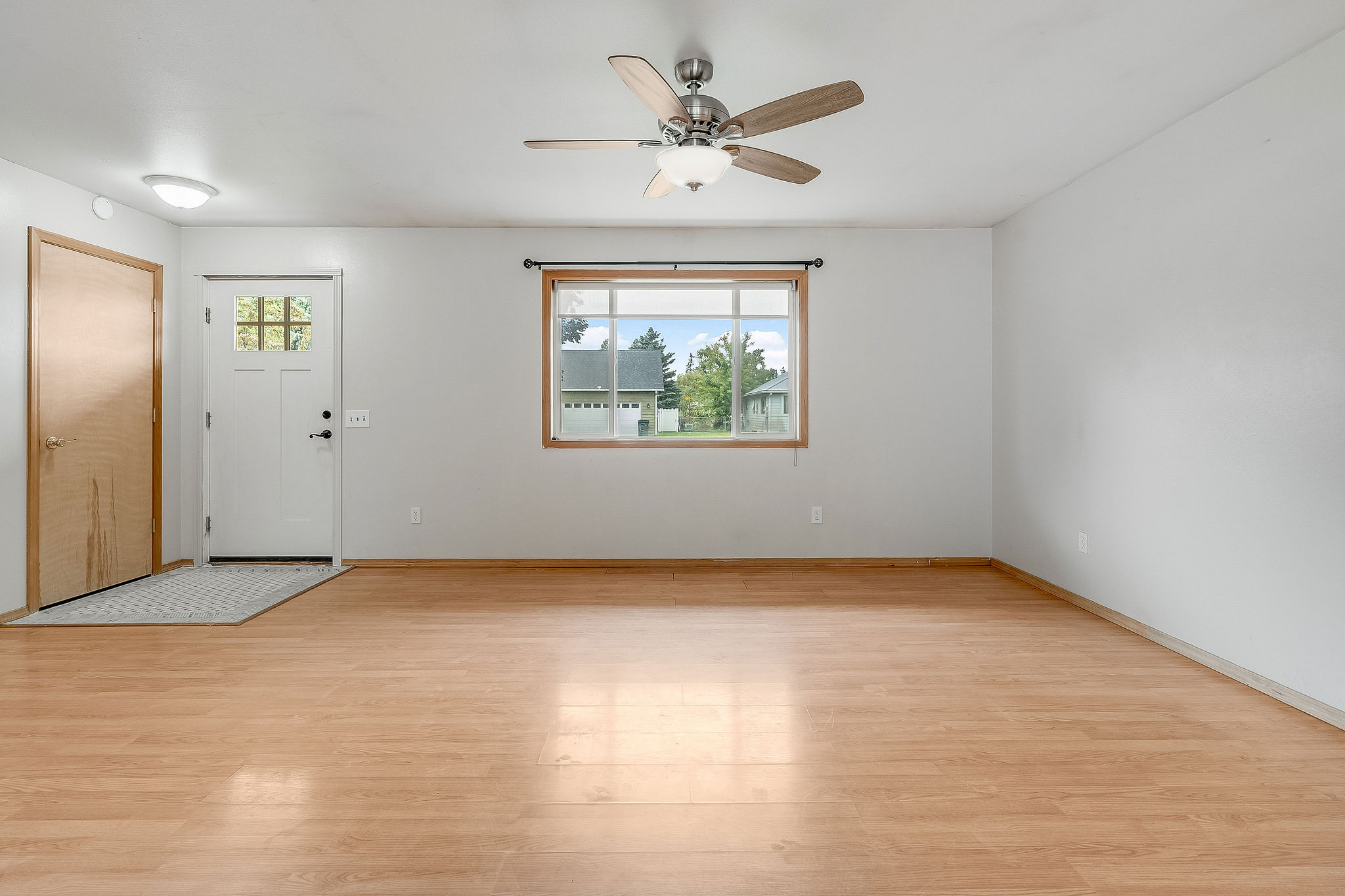 111 River Place Property Photo 12