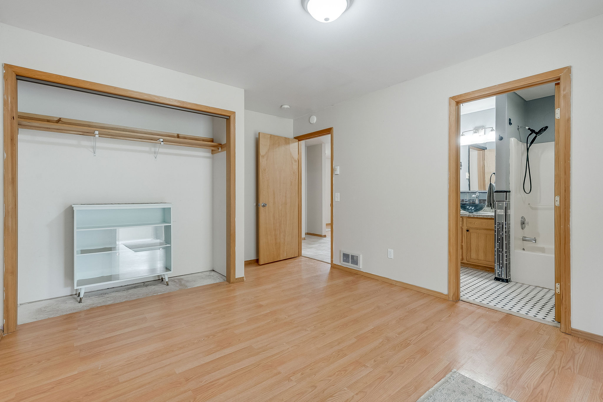111 River Place Property Photo 23