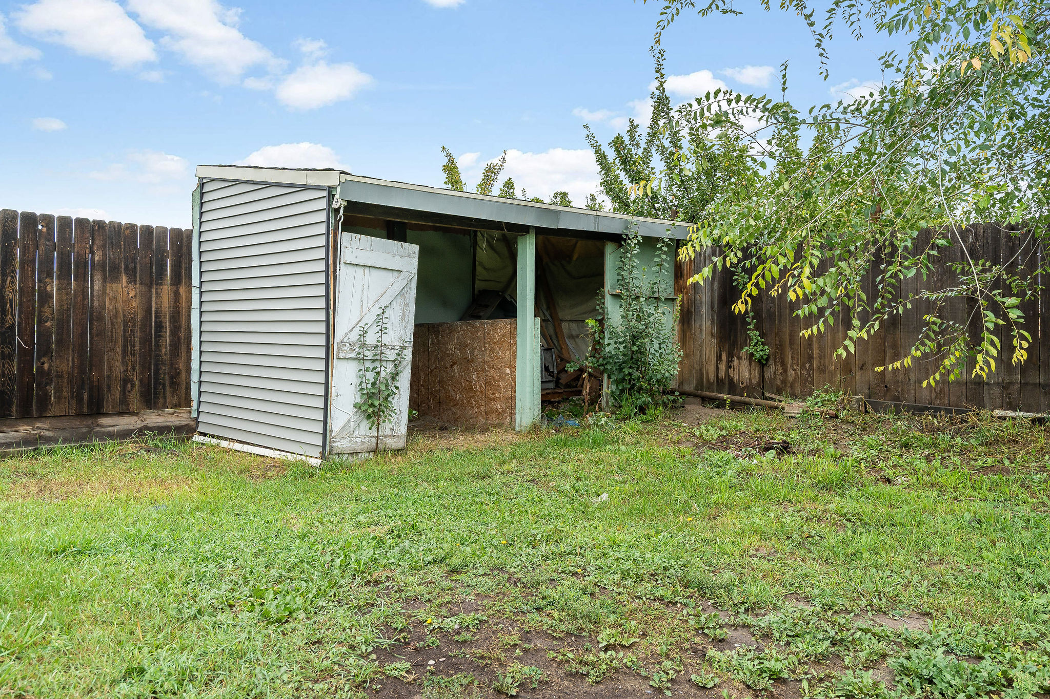111 River Place Property Photo 36