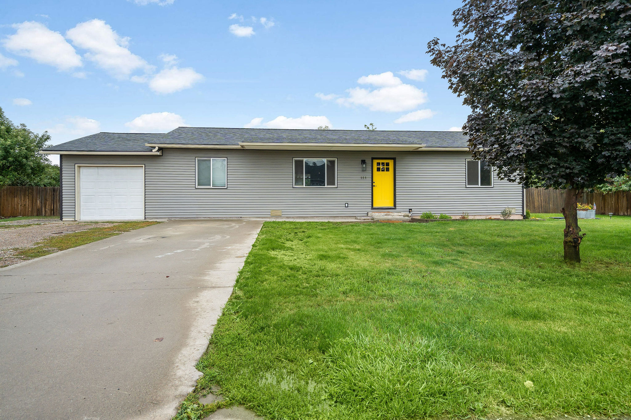 111 River Place Property Photo 42