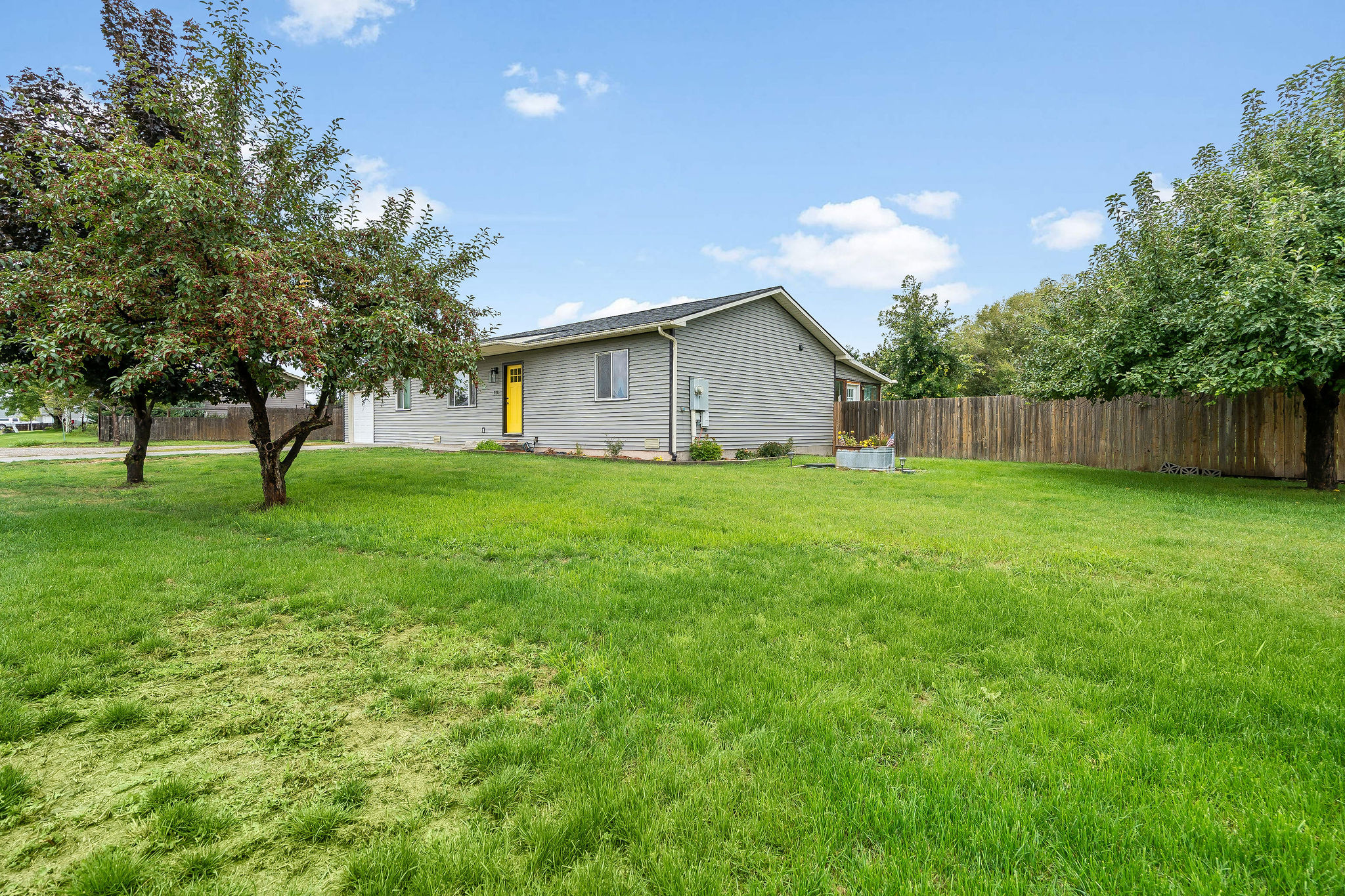111 River Place Property Photo 43