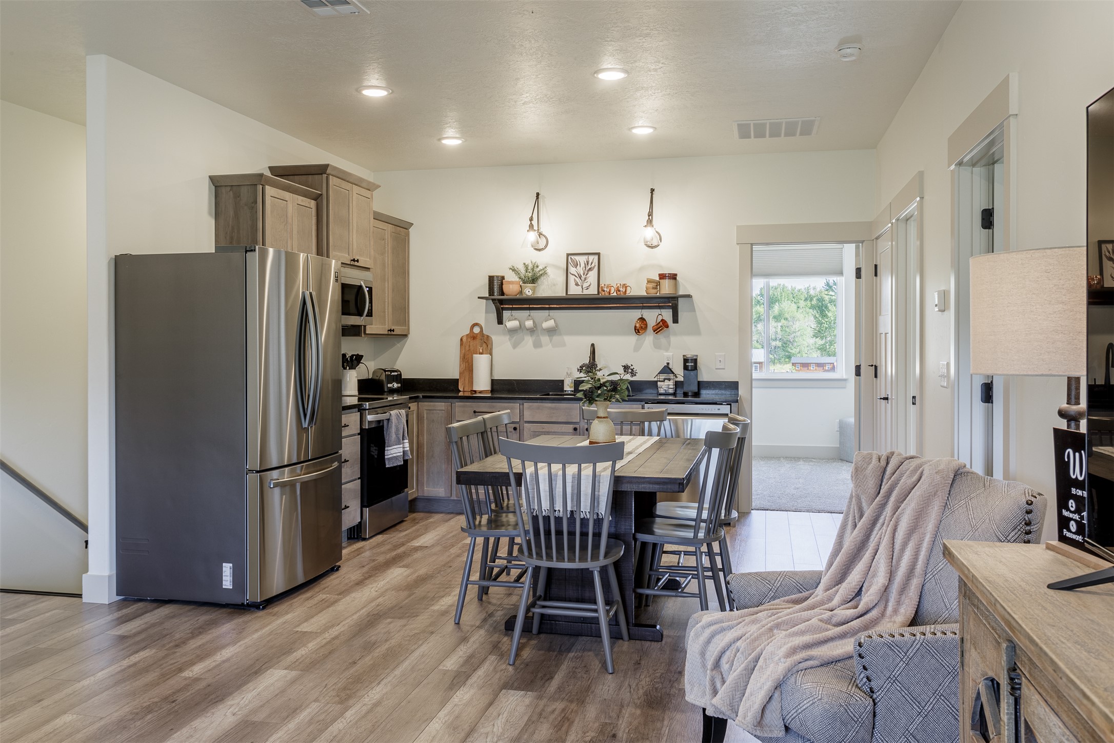 137 Kyle Lane Property Photo 13