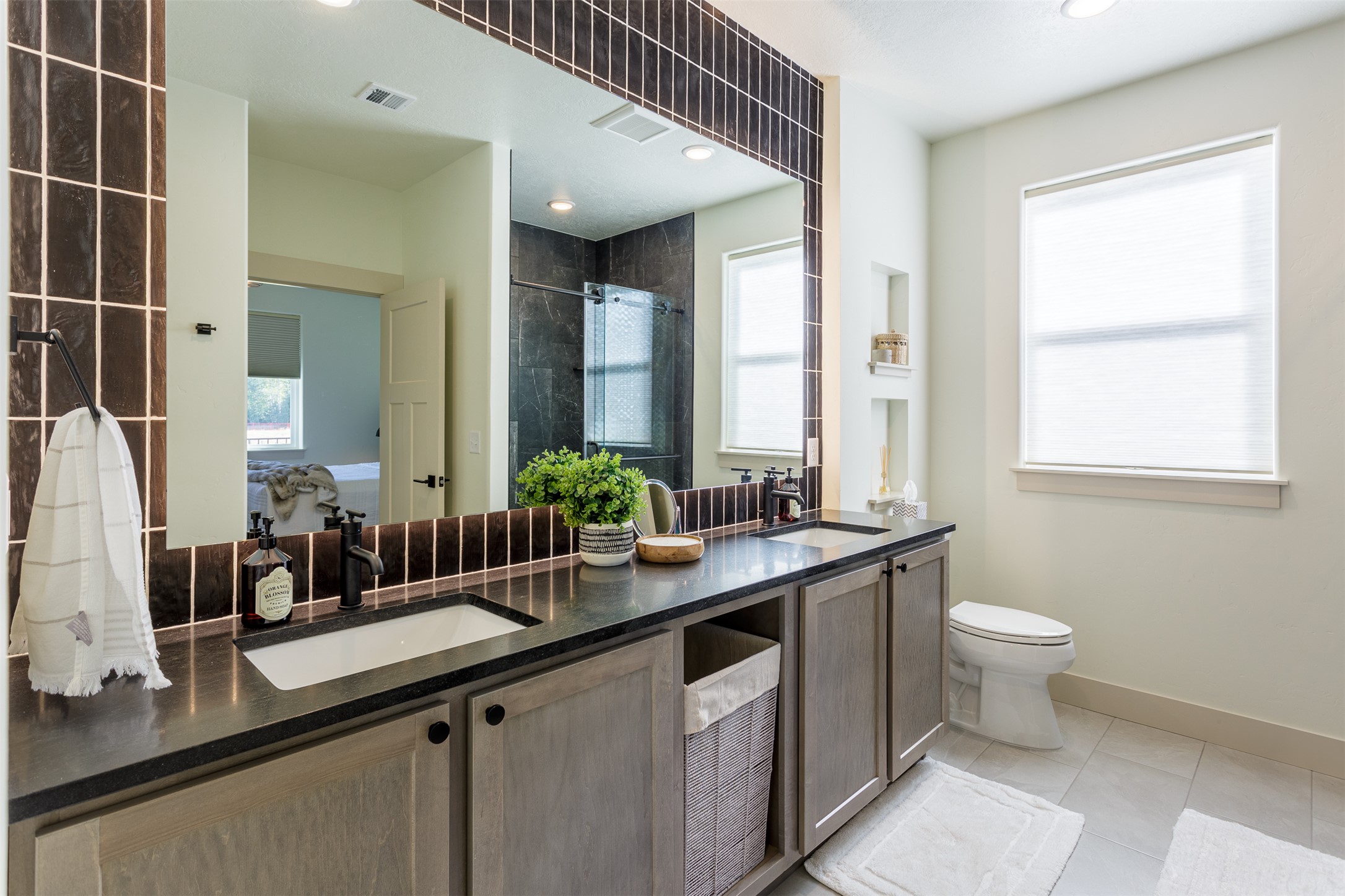137 Kyle Lane Property Photo 15