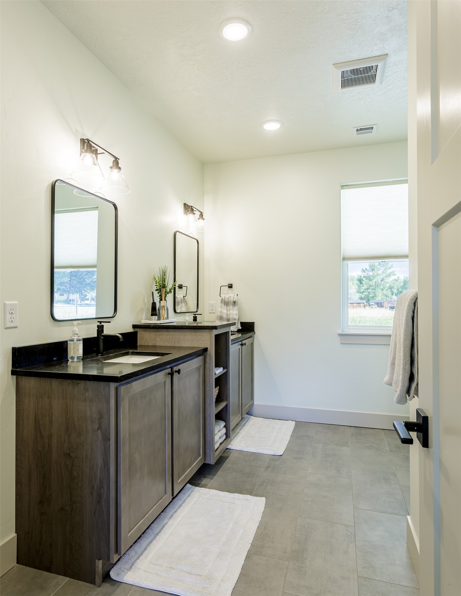 137 Kyle Lane Property Photo 25