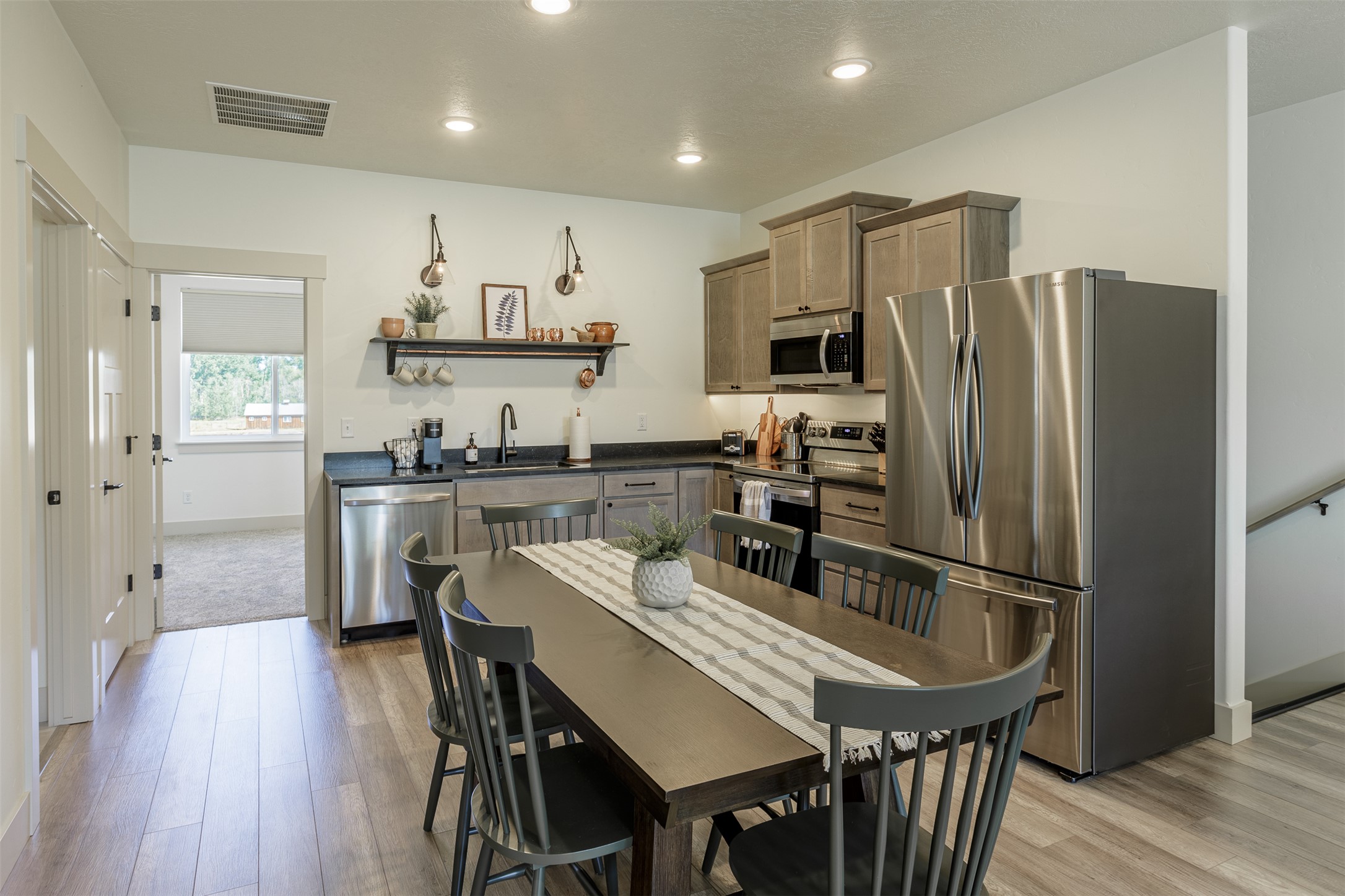 137 Kyle Lane Property Photo 39