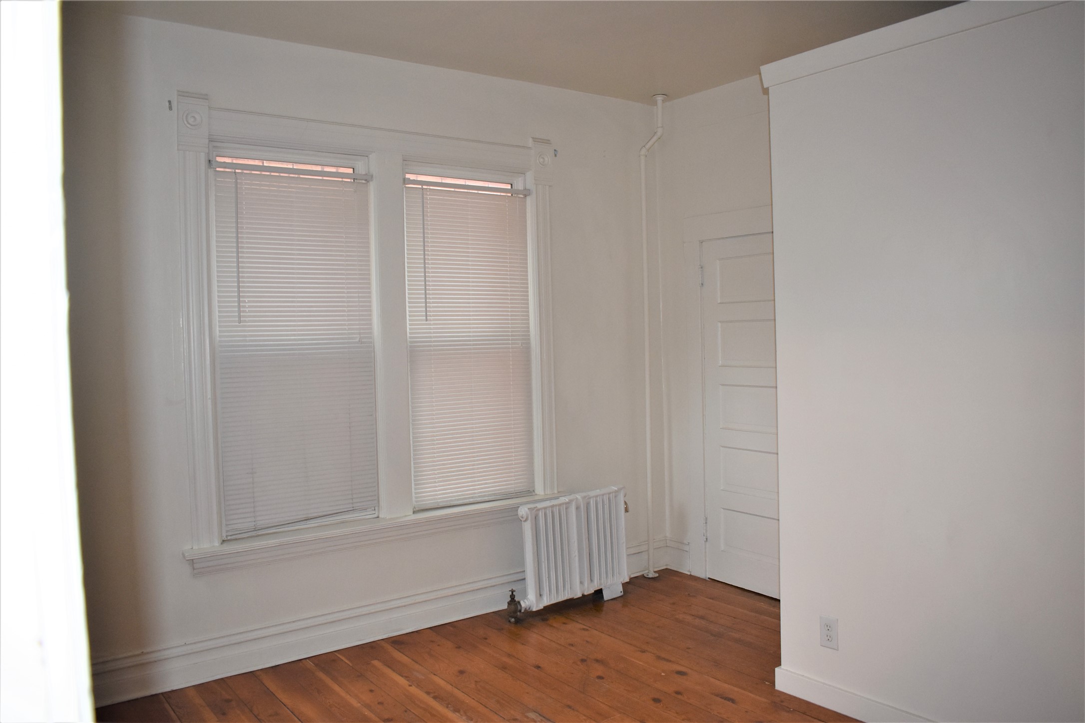 319 E Spruce Street Property Photo 16