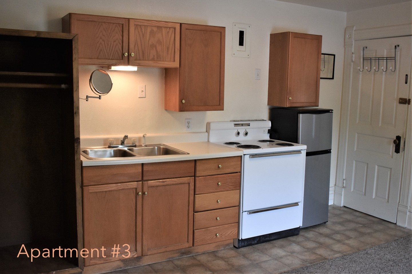319 E Spruce Street Property Photo 18