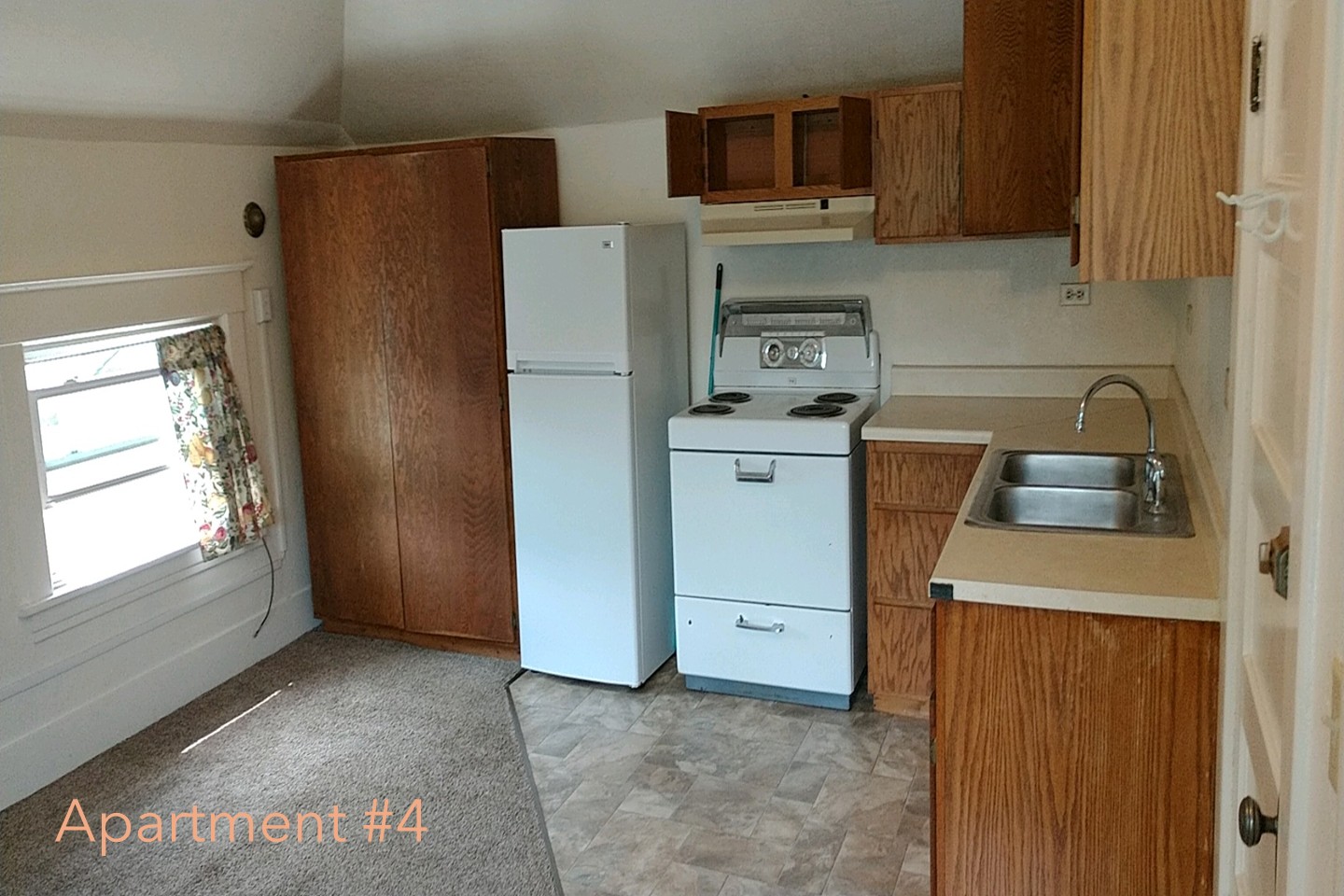 319 E Spruce Street Property Photo 20