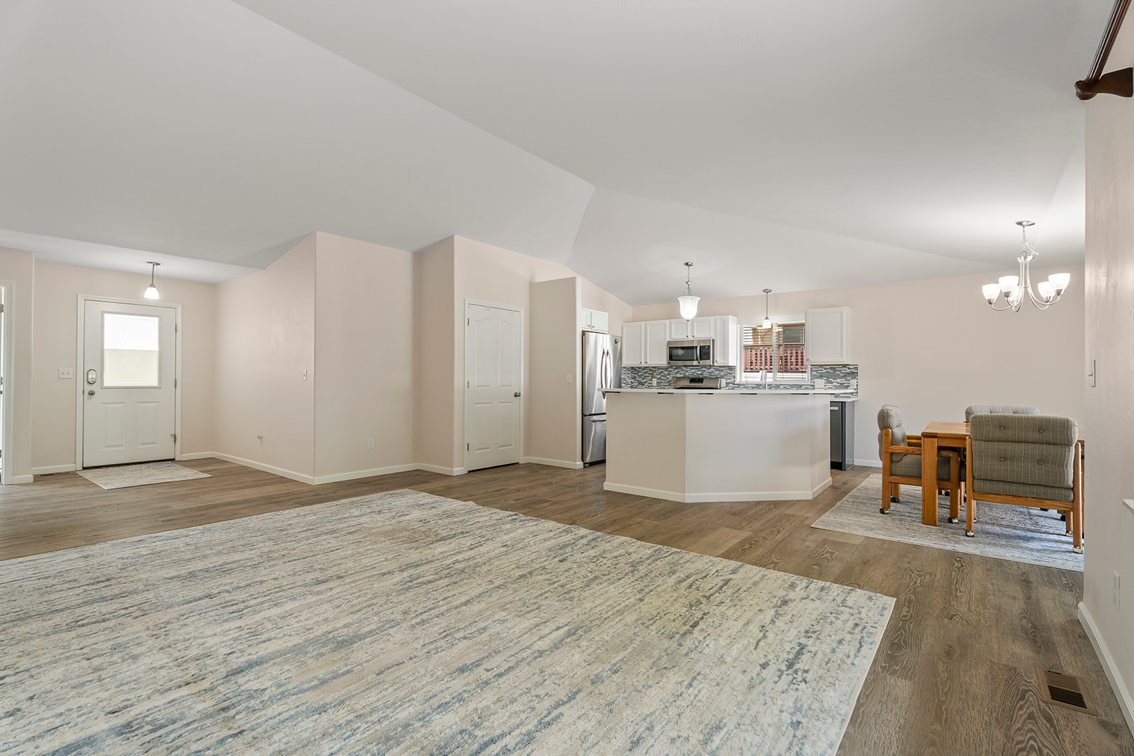 1010 Wolf Road Property Photo 8