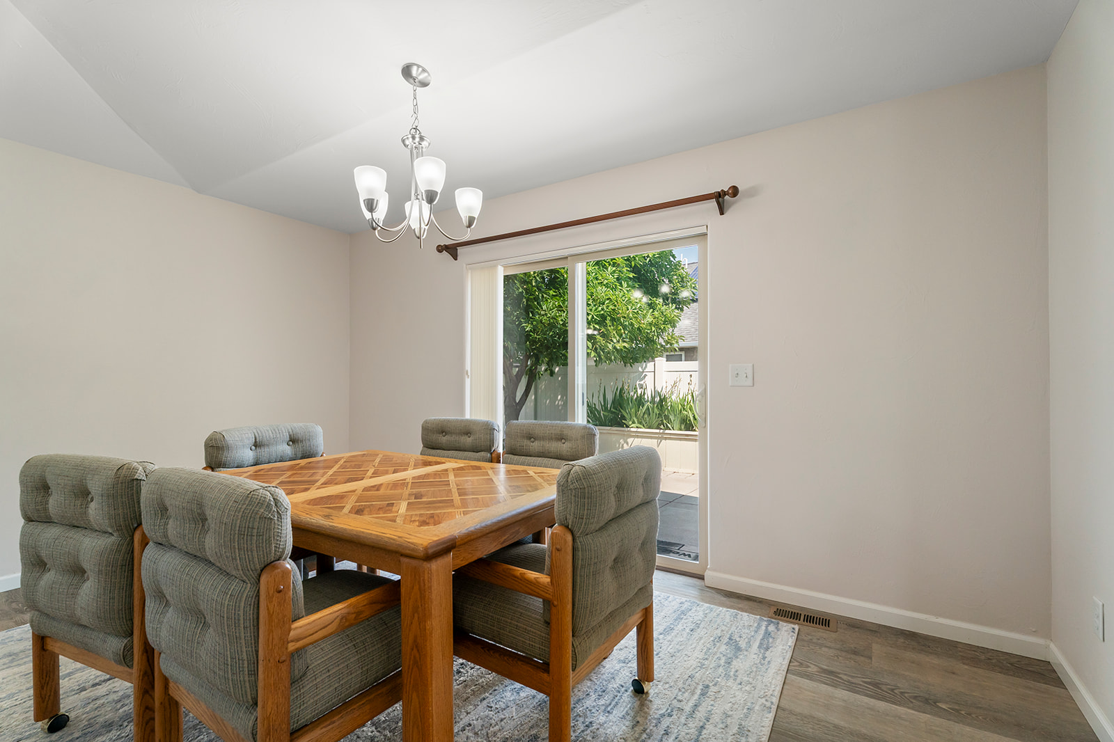 1010 Wolf Road Property Photo 10