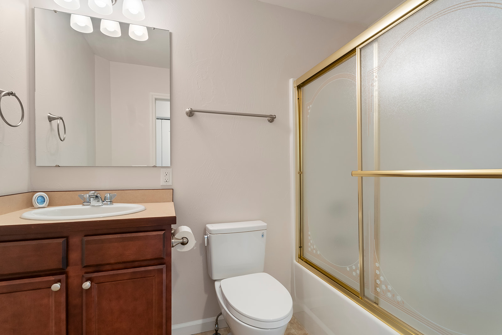 1010 Wolf Road Property Photo 20