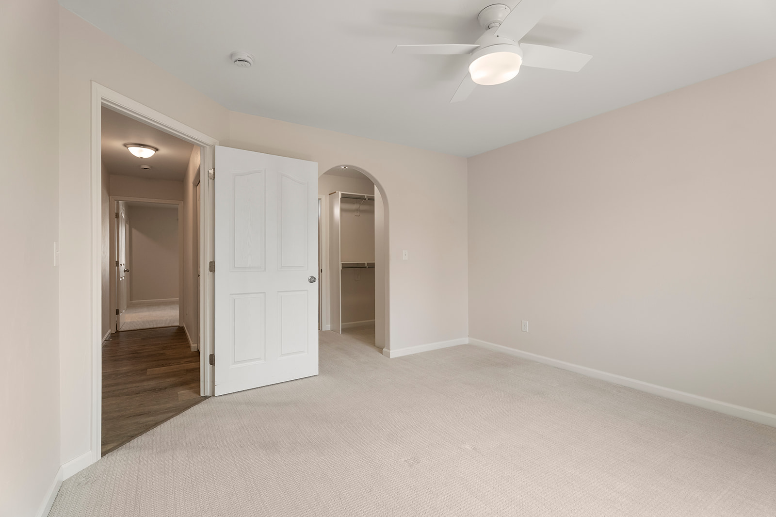1010 Wolf Road Property Photo 22