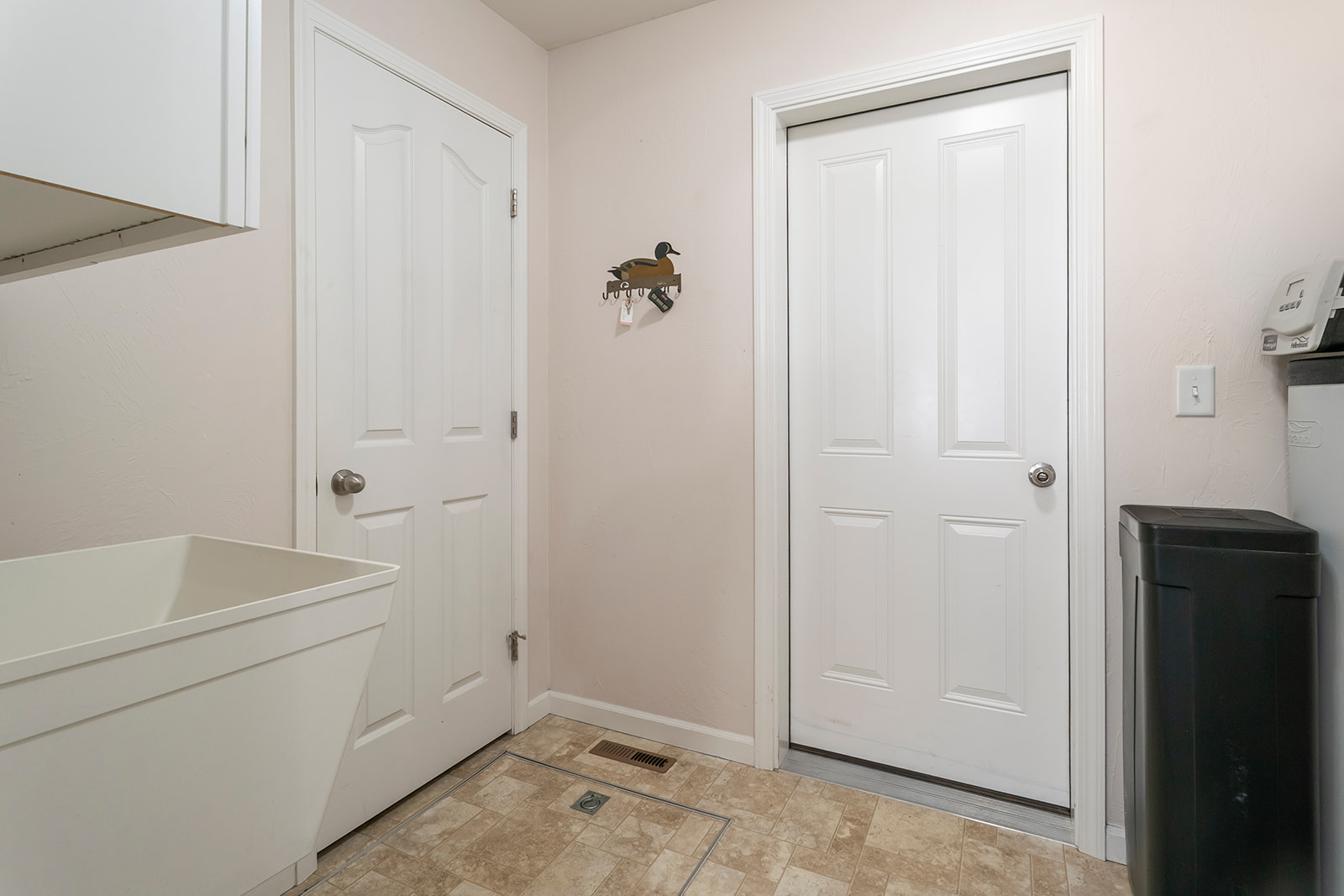 1010 Wolf Road Property Photo 29