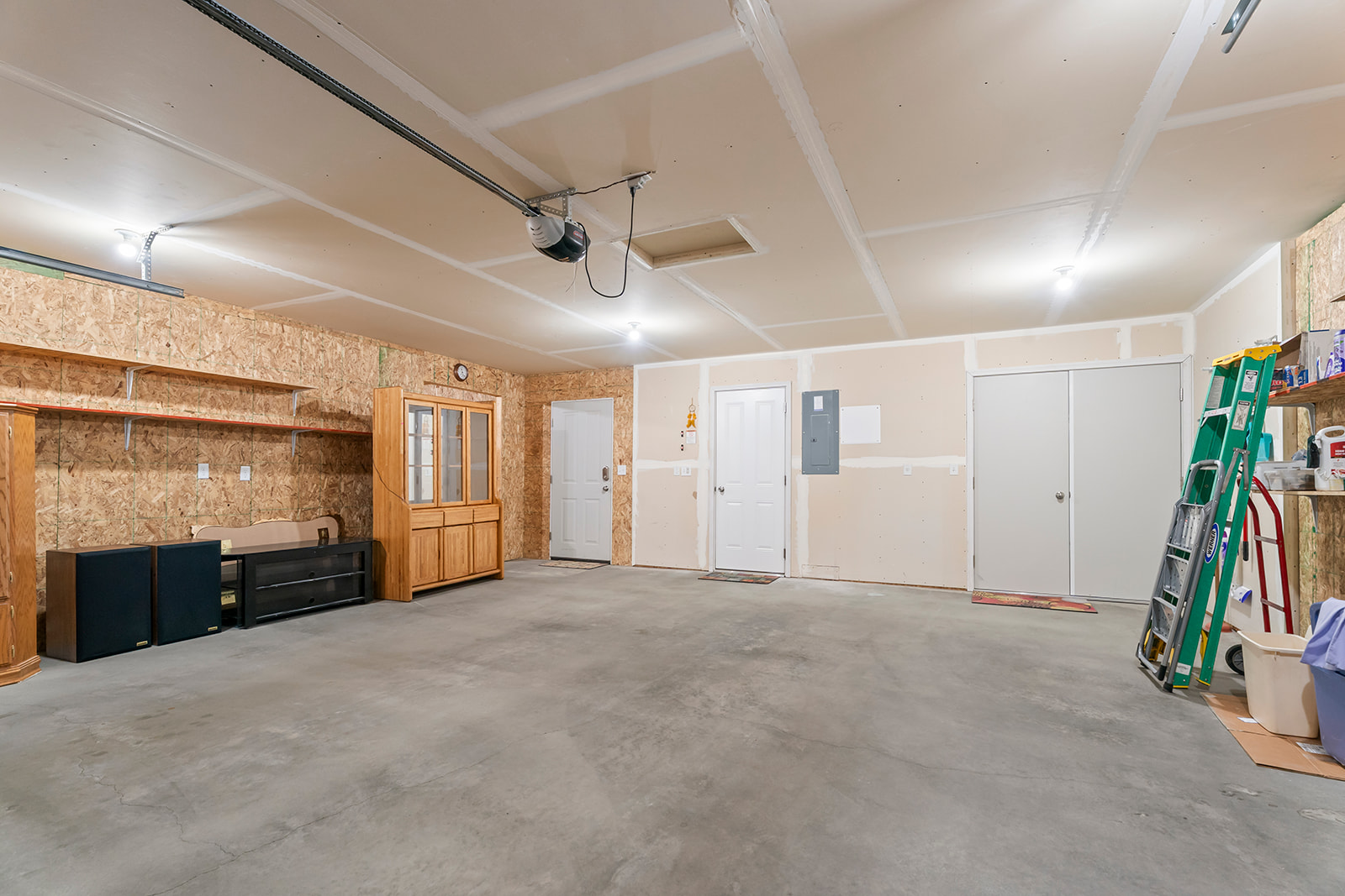 1010 Wolf Road Property Photo 31
