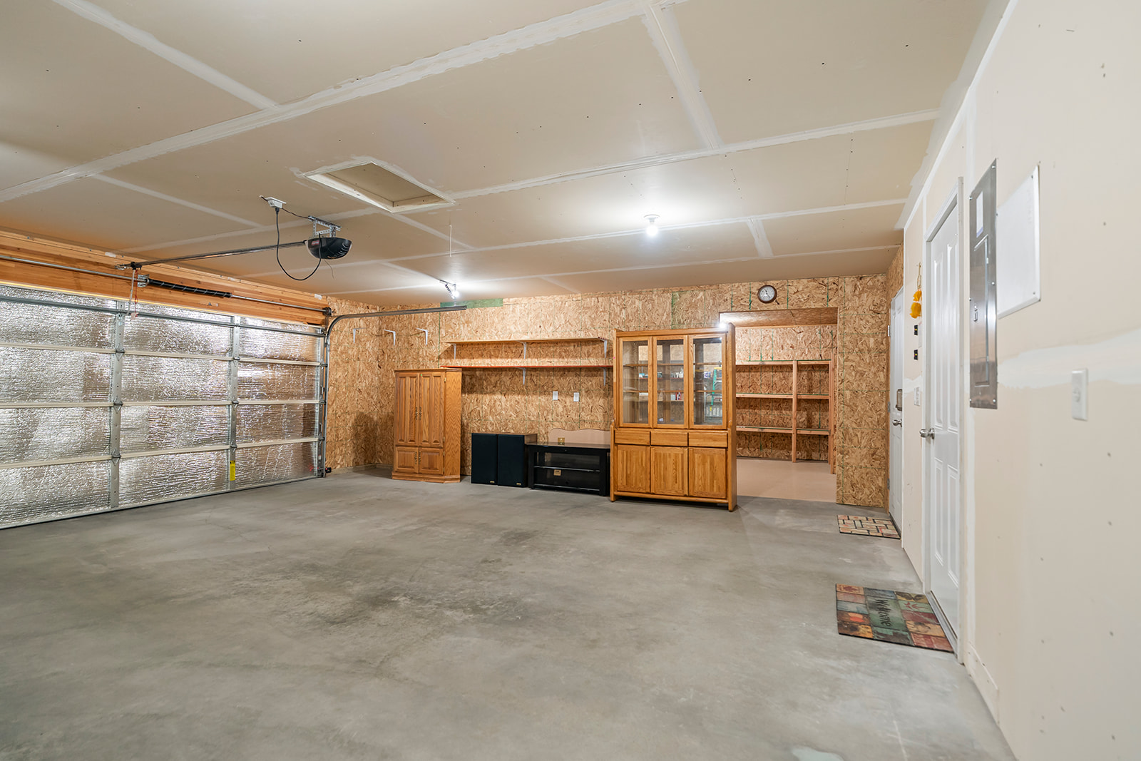 1010 Wolf Road Property Photo 32