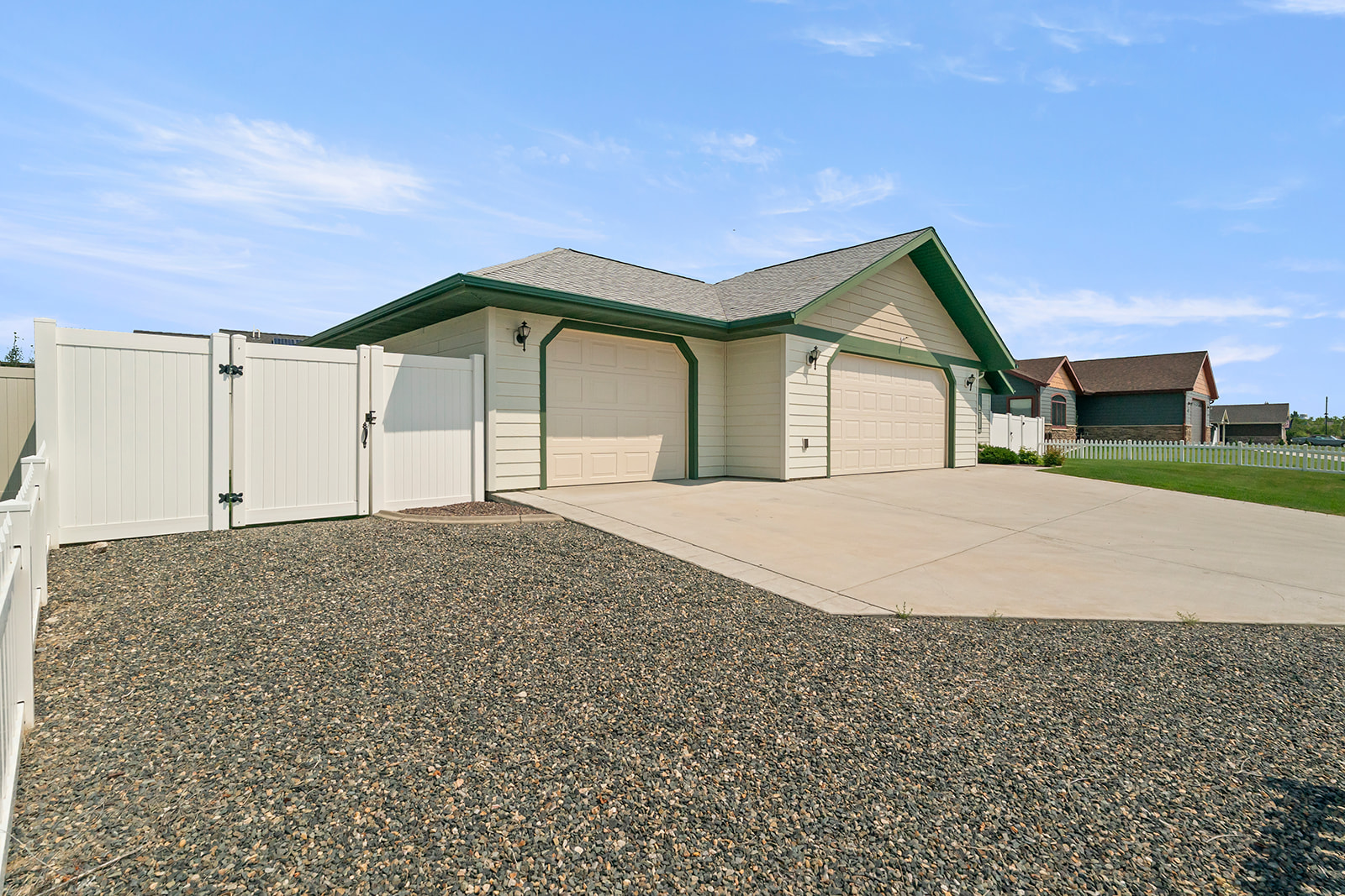 1010 Wolf Road Property Photo 36