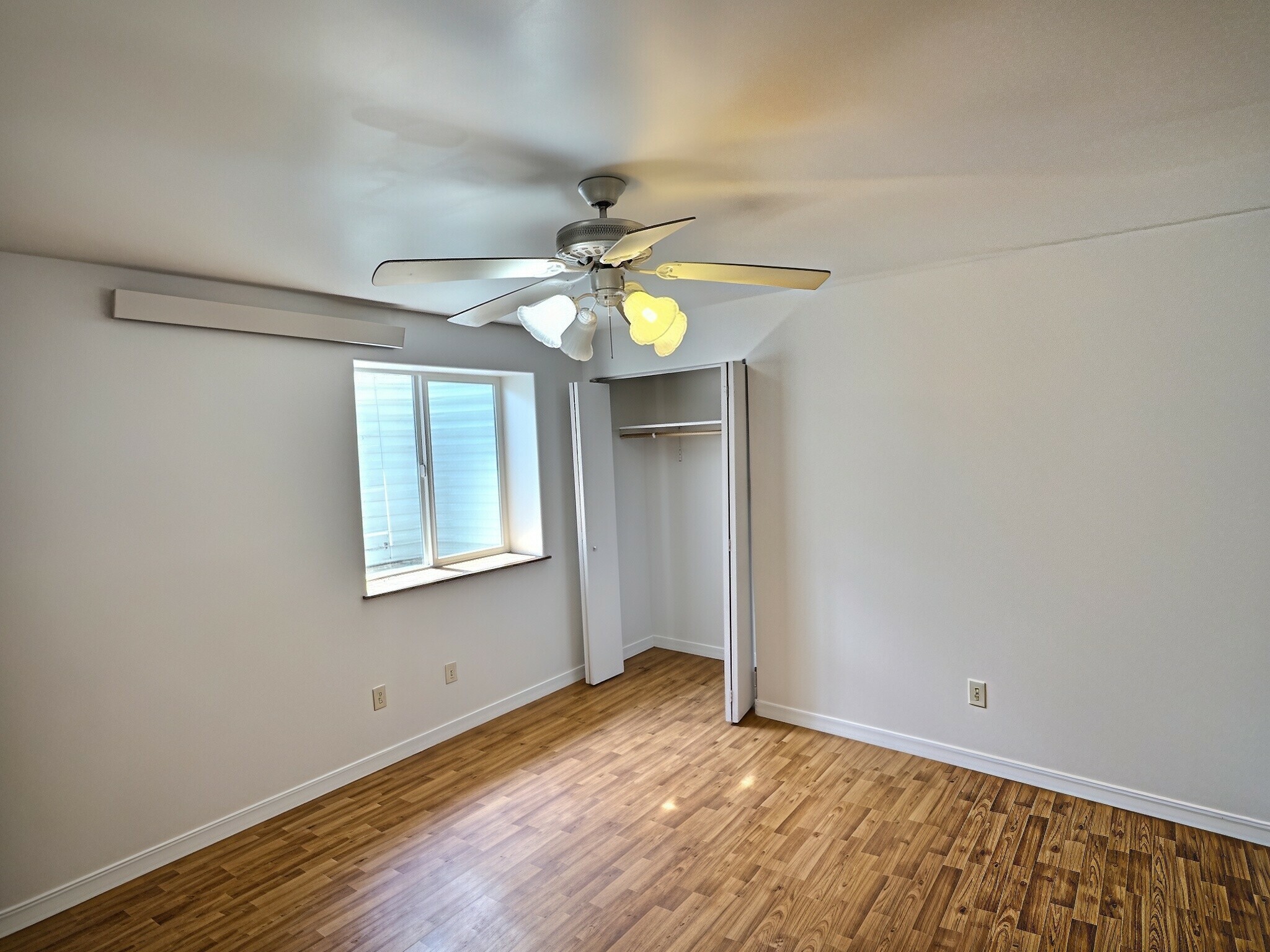 203 Monroe Street S Property Photo 22