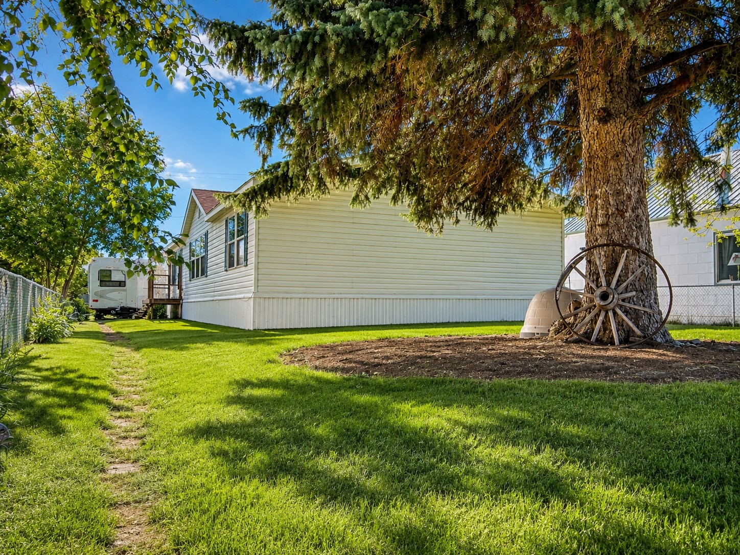 111 S I Street Property Photo 1