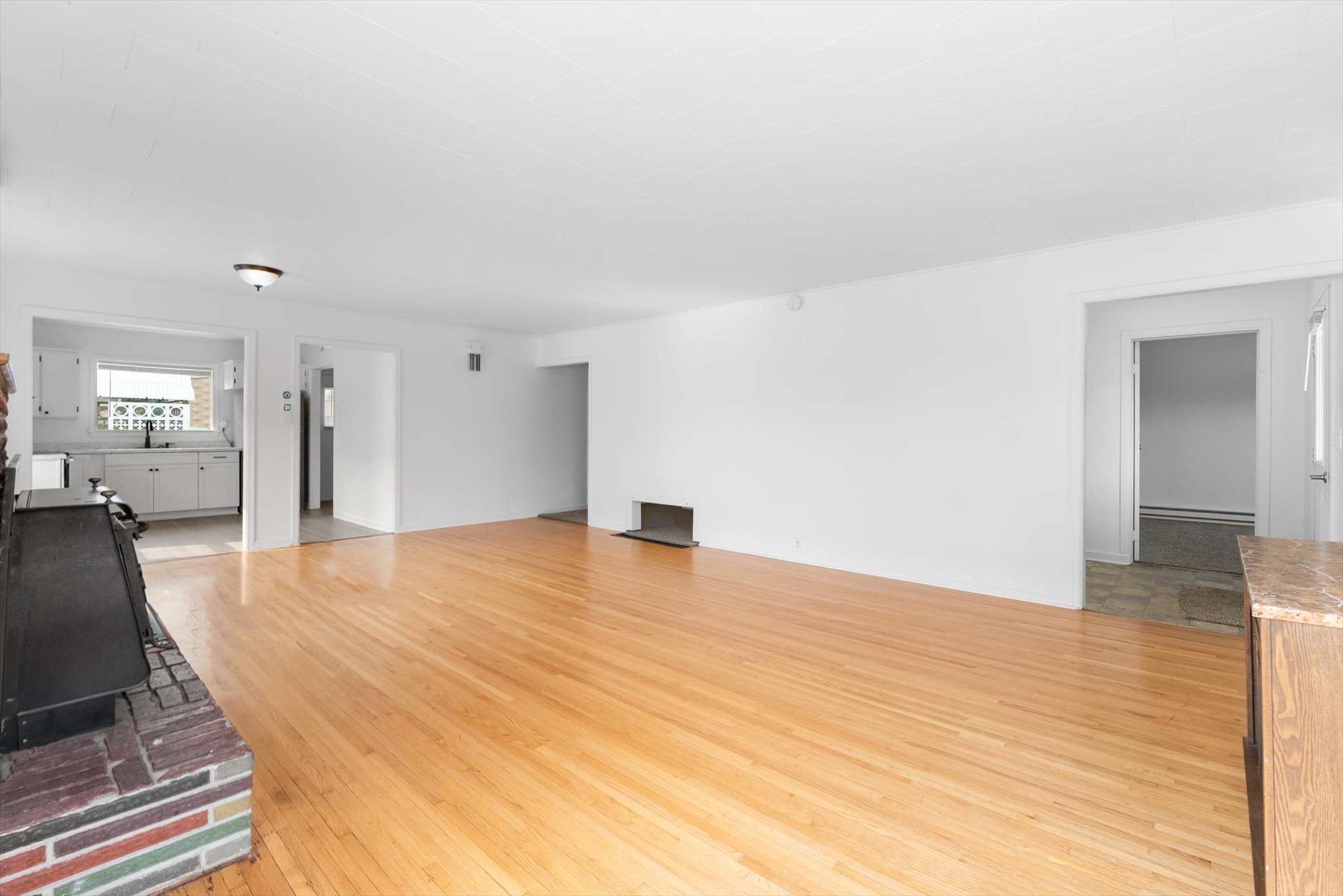 5 7th Avenue W Property Photo 9