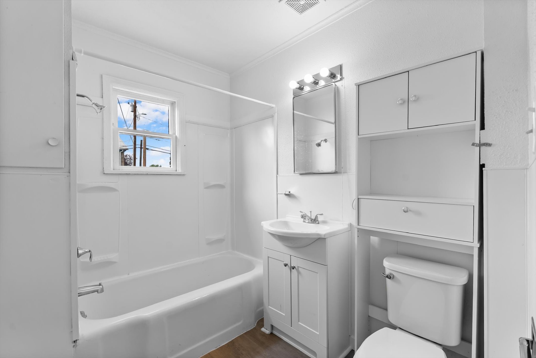 5 7th Avenue W Property Photo 13