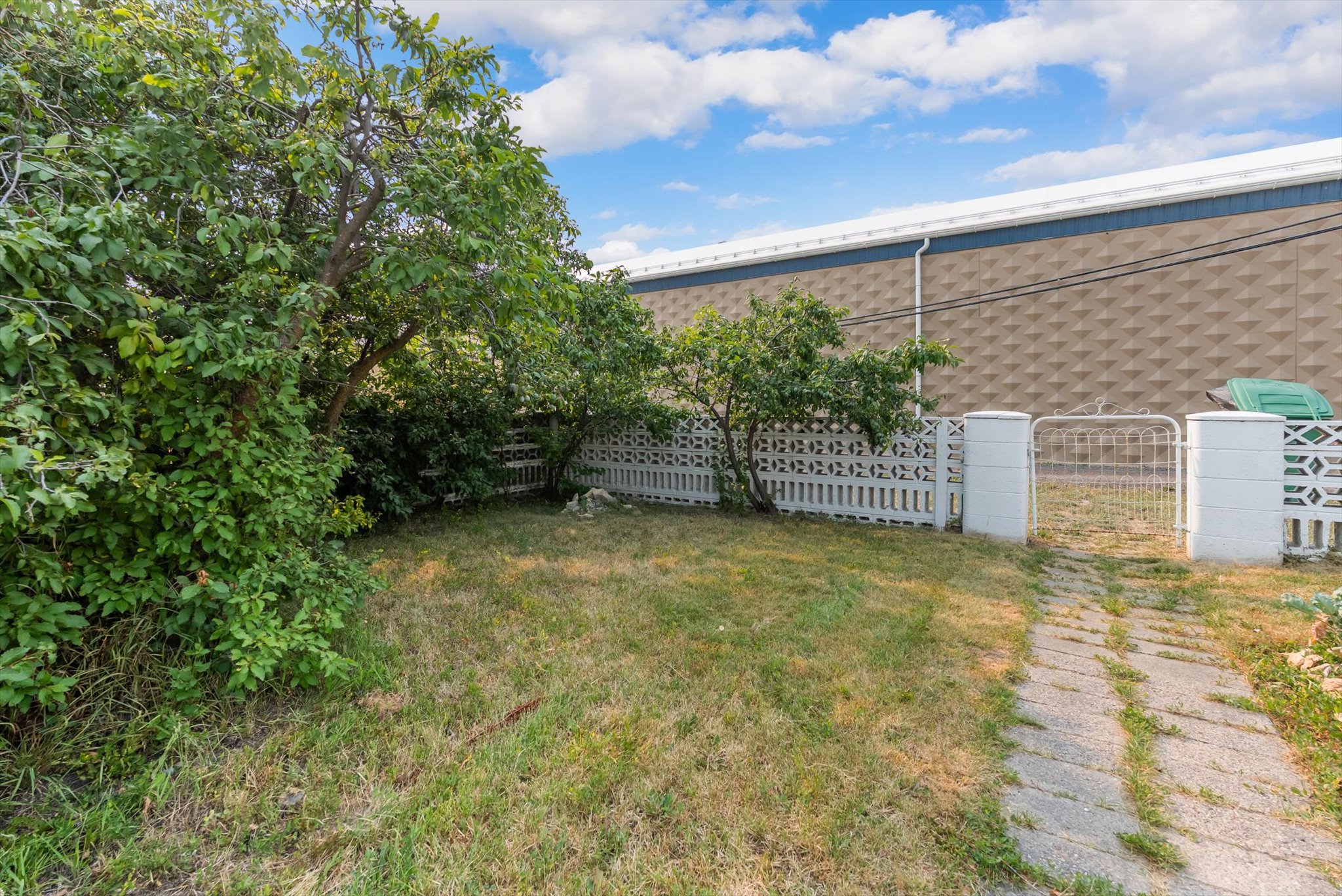 5 7th Avenue W Property Photo 24