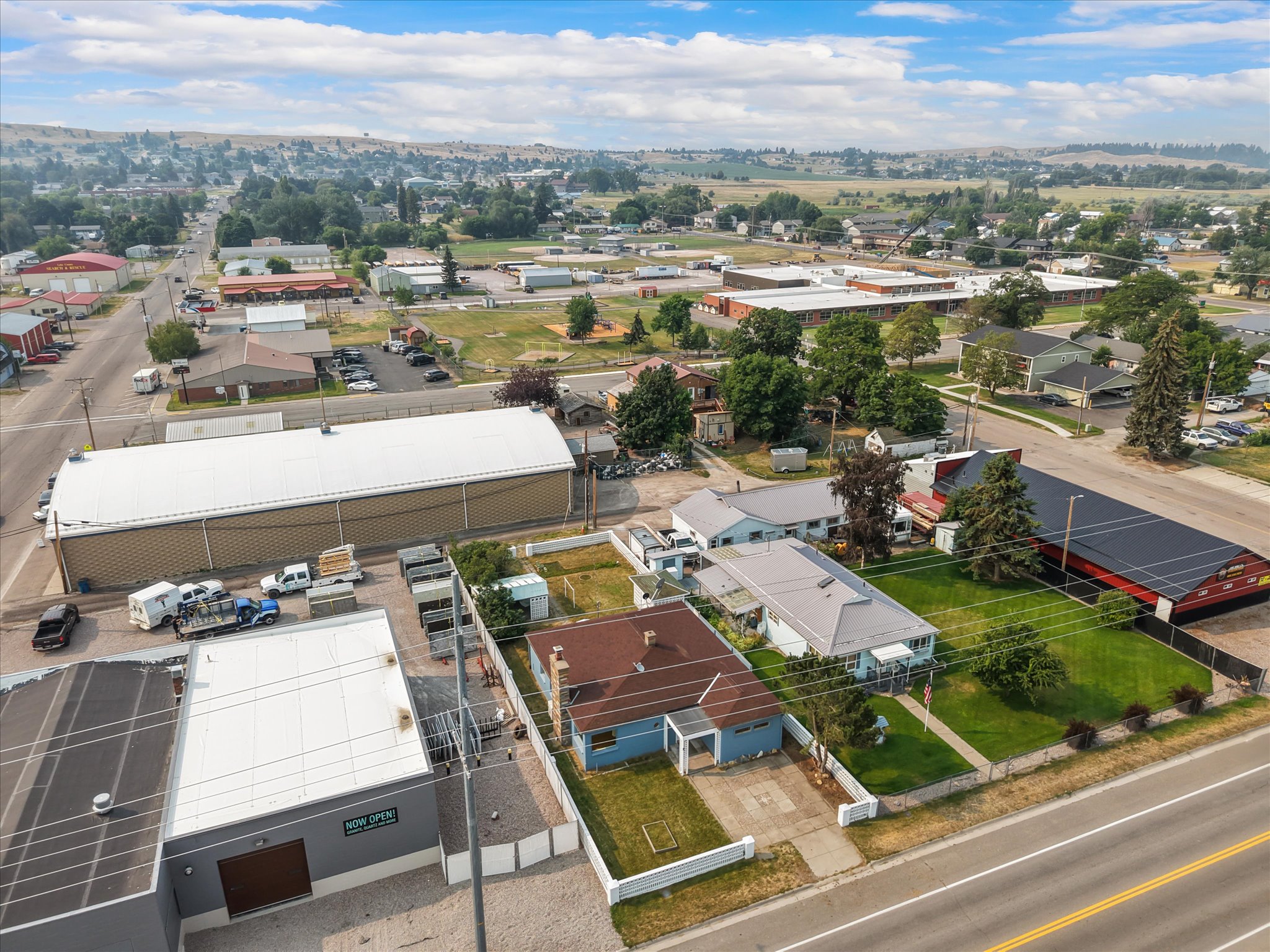5 7th Avenue W Property Photo 33