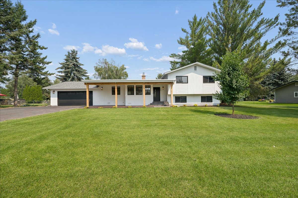 195 Arbour Drive Property Photo 1