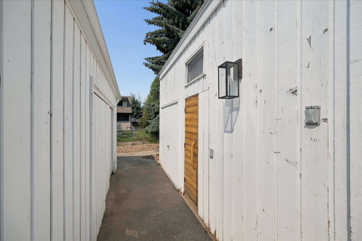 195 Arbour Drive Property Photo 45