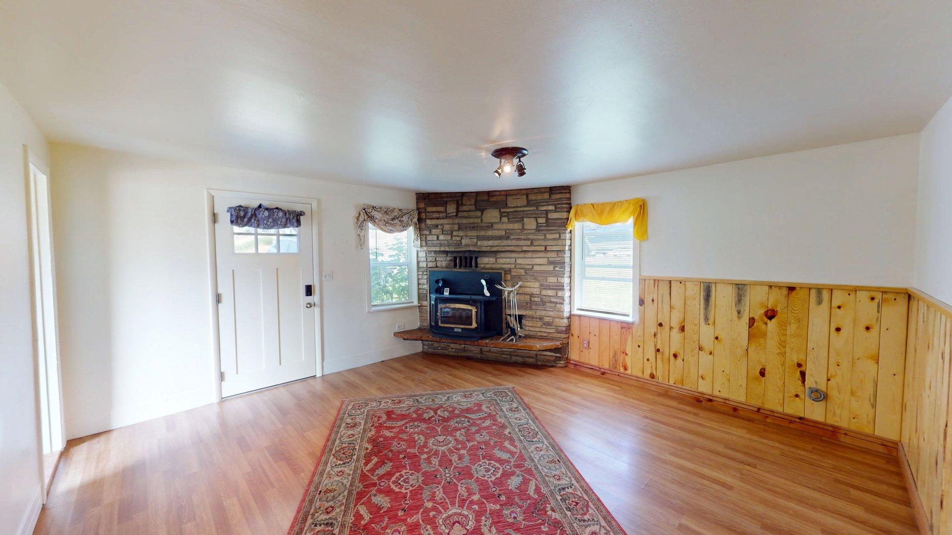 104 Clay Street Property Photo 4