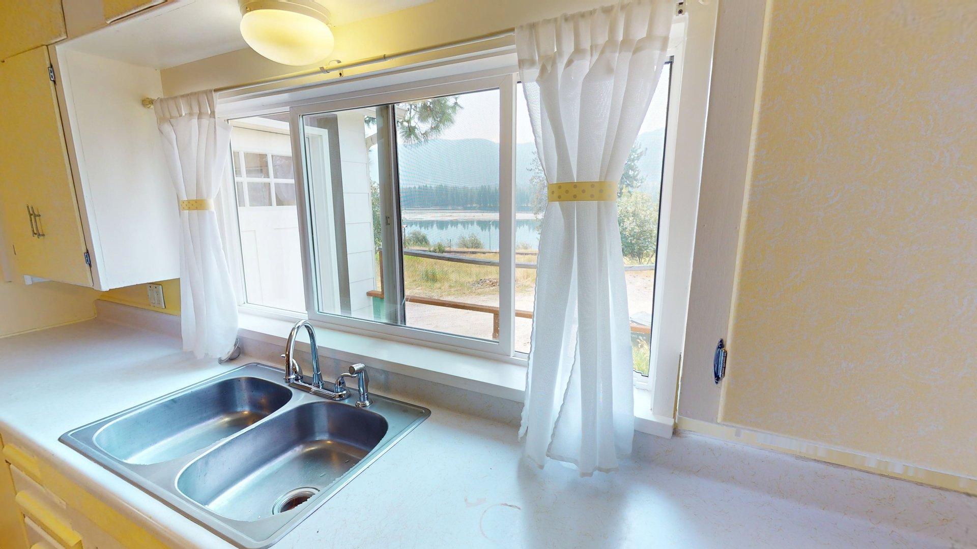 104 Clay Street Property Photo 8