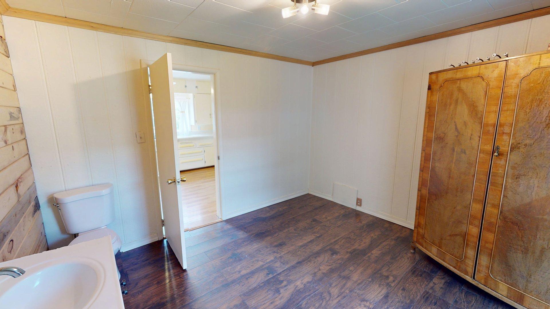 104 Clay Street Property Photo 21