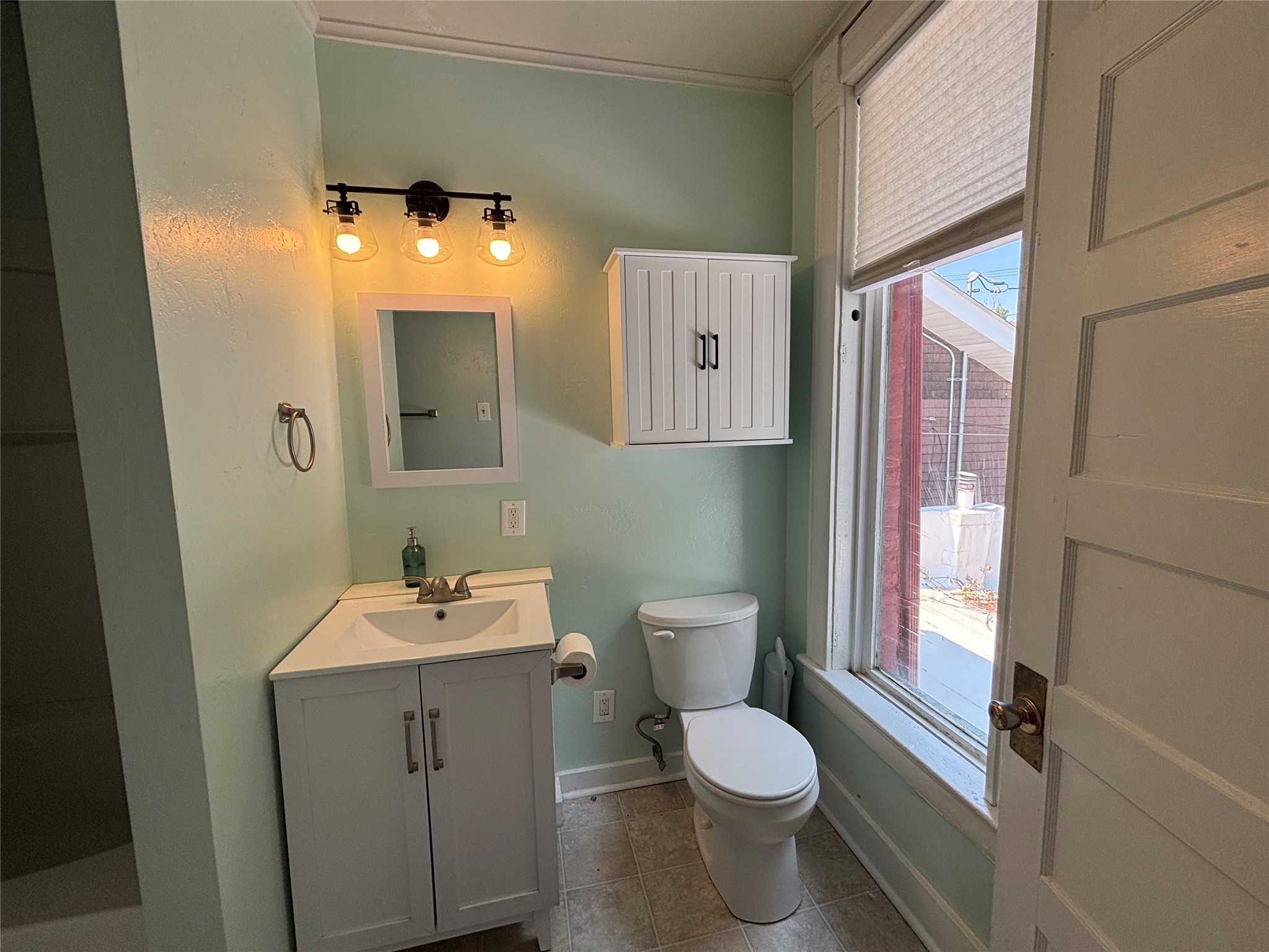 1115-1117 W Park Street Property Photo 9