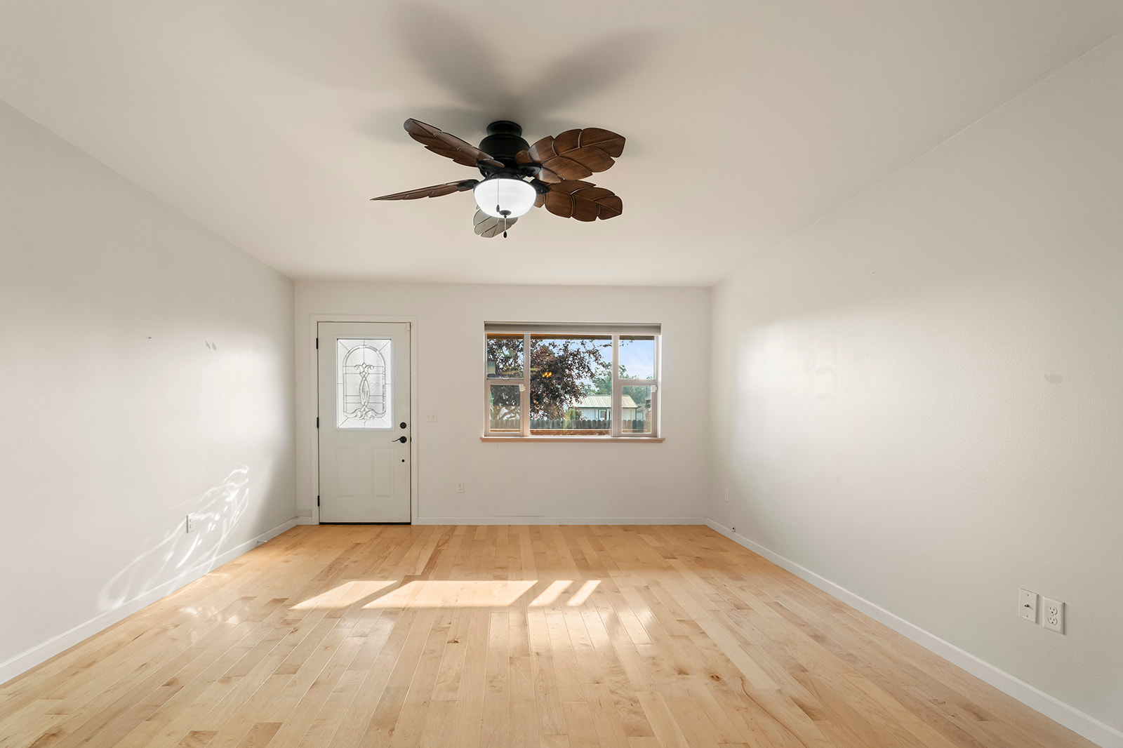409 N Oak Street Property Photo 12