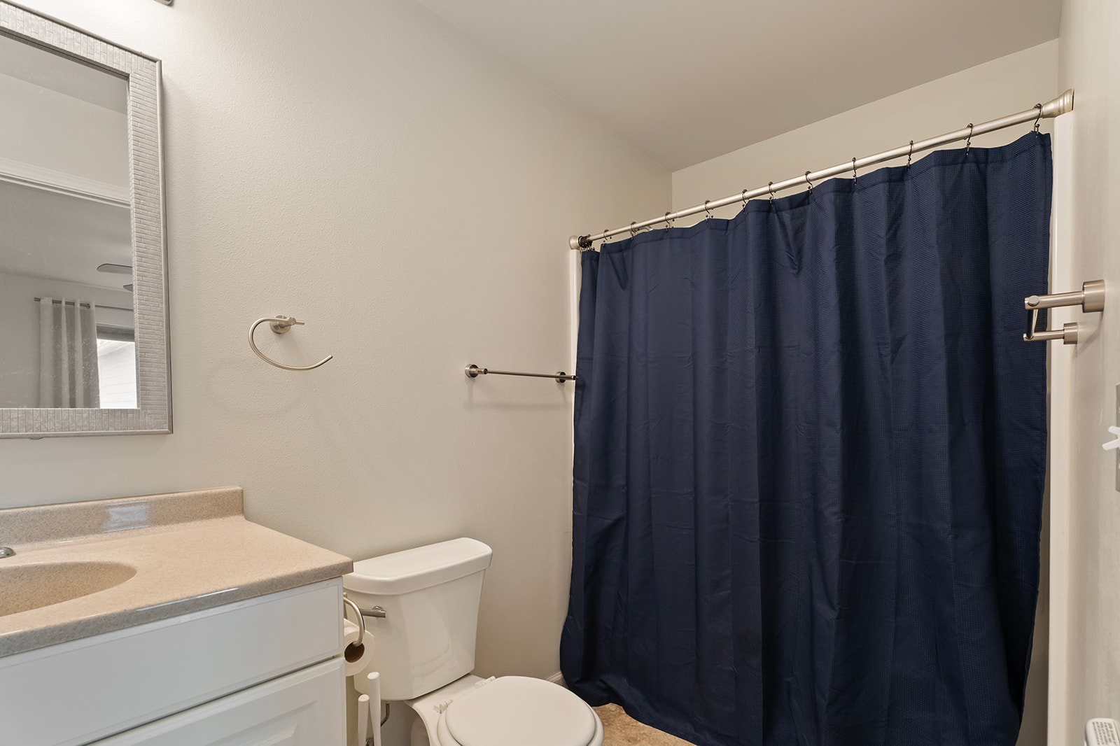 409 N Oak Street Property Photo 21