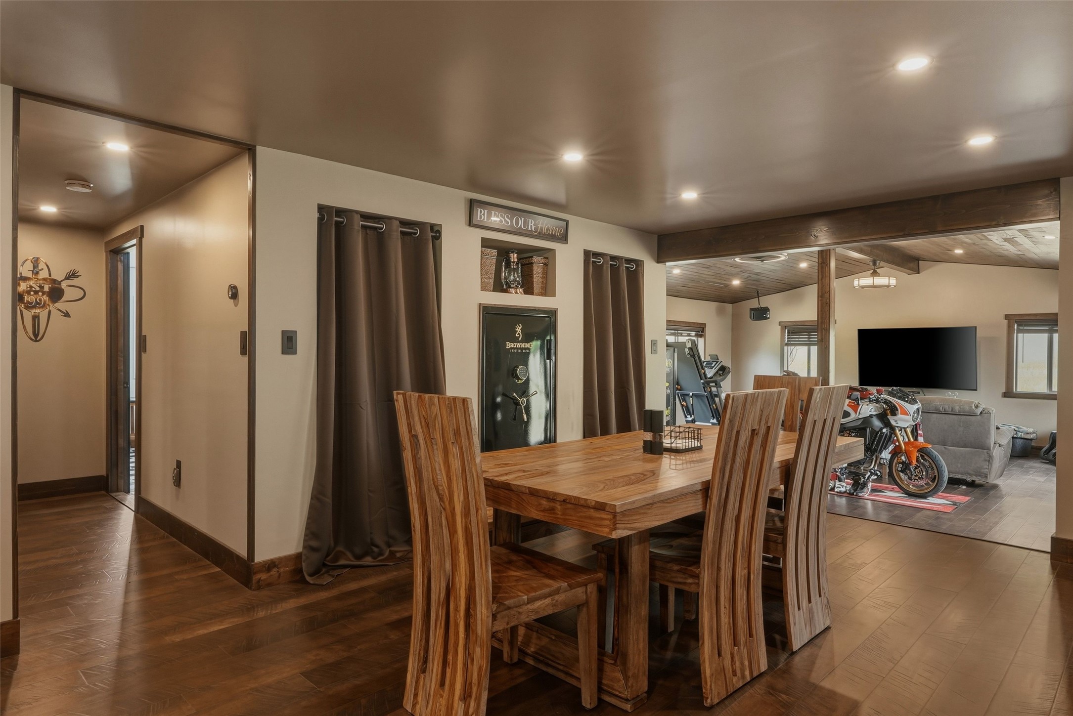 280 Indian Prairie Loop Property Photo 12