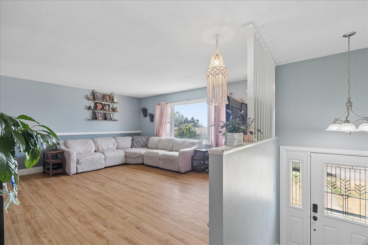 1127 Avenue C Nw Property Photo 3