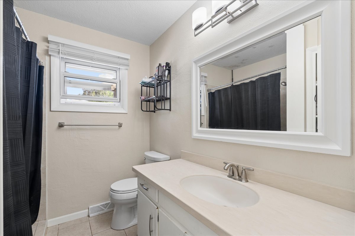 1127 Avenue C Nw Property Photo 12
